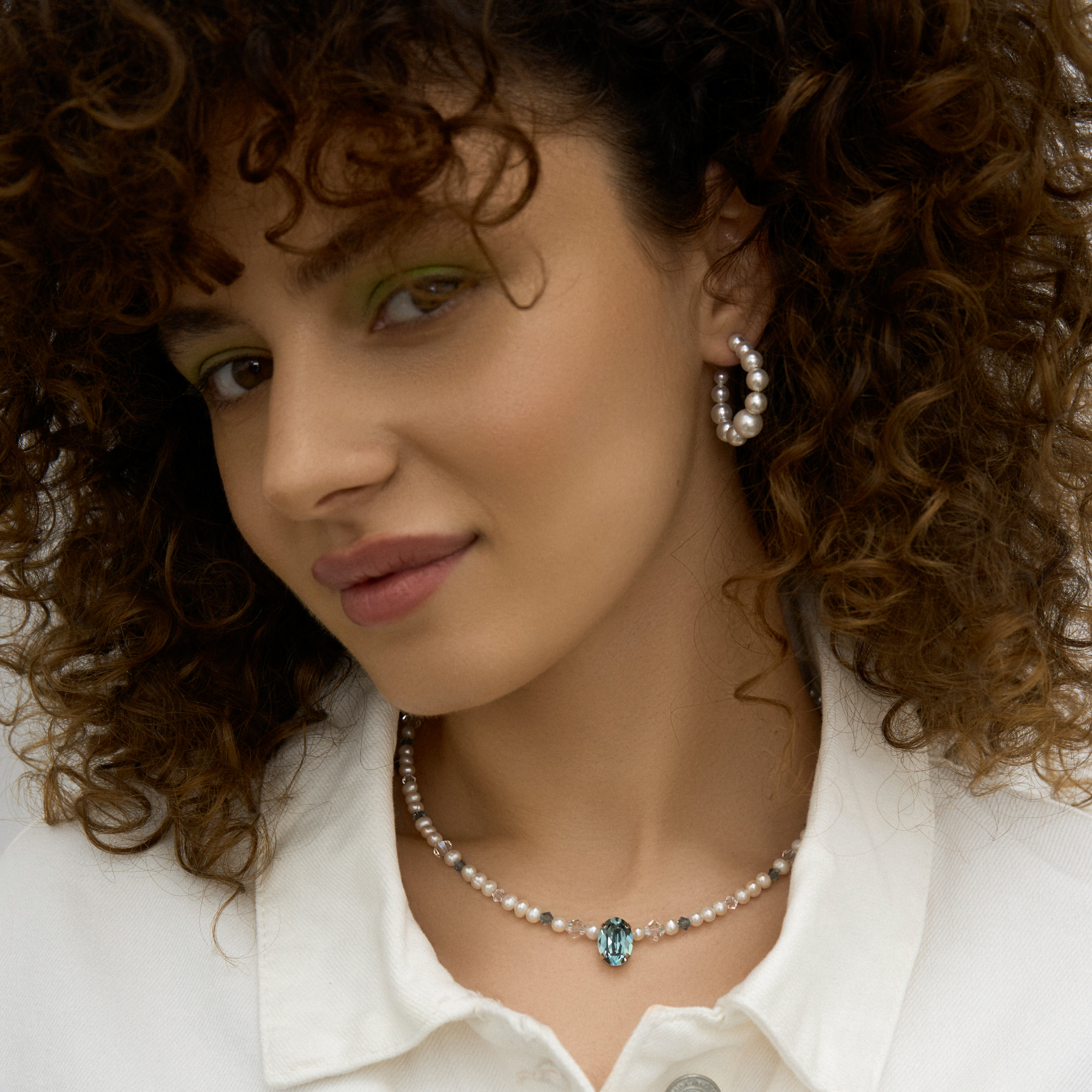 Necklace with river pearls and Indian Dream crystals