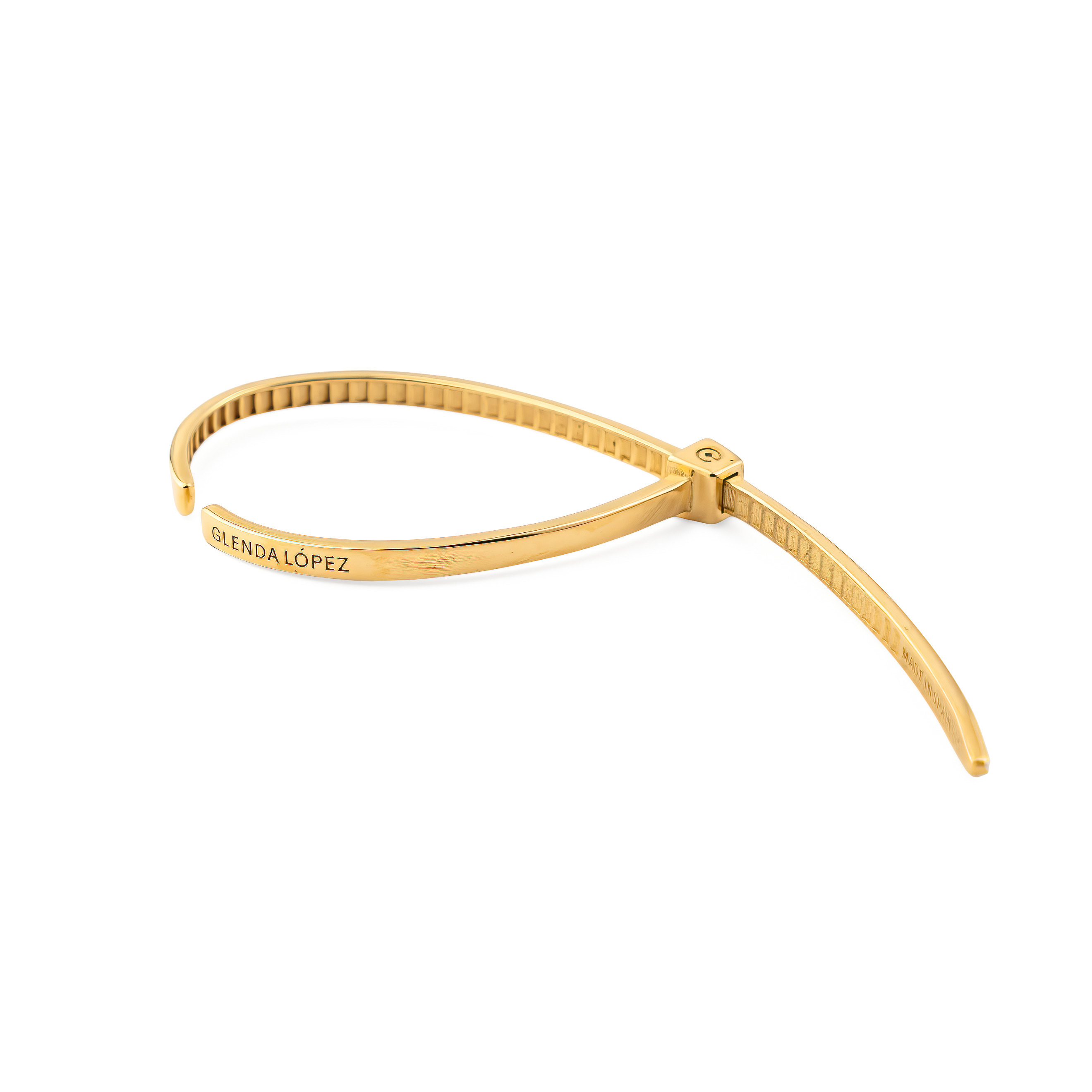 Gold-plated cuff-puff made of silver