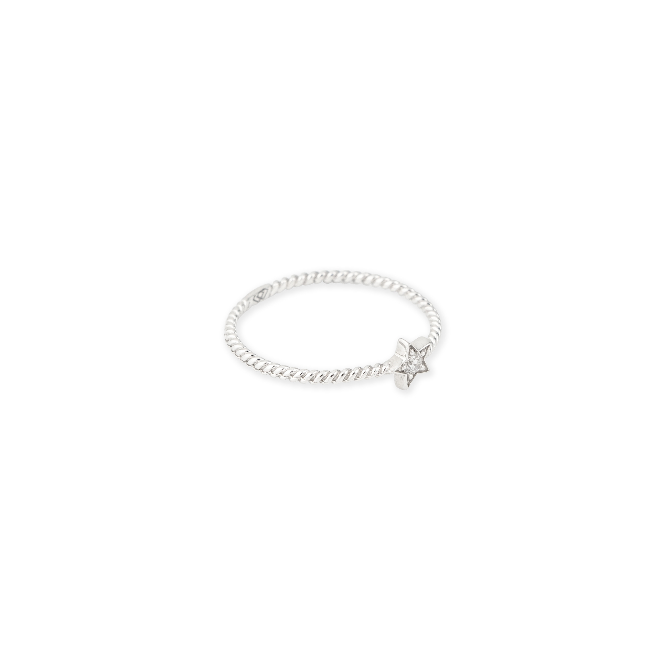 Braided white gold ring with a star