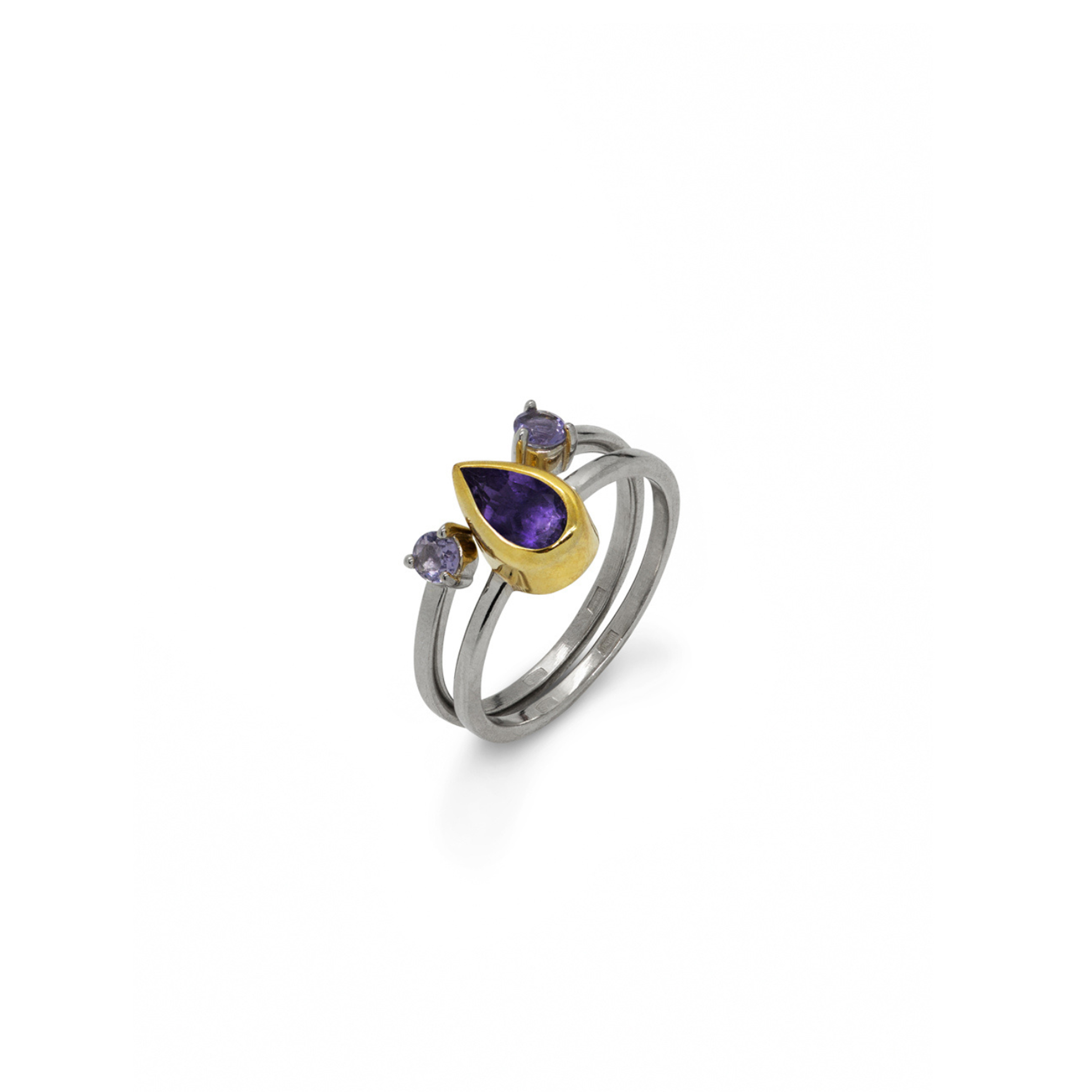 Сет из двух колец из серебра с аметистом