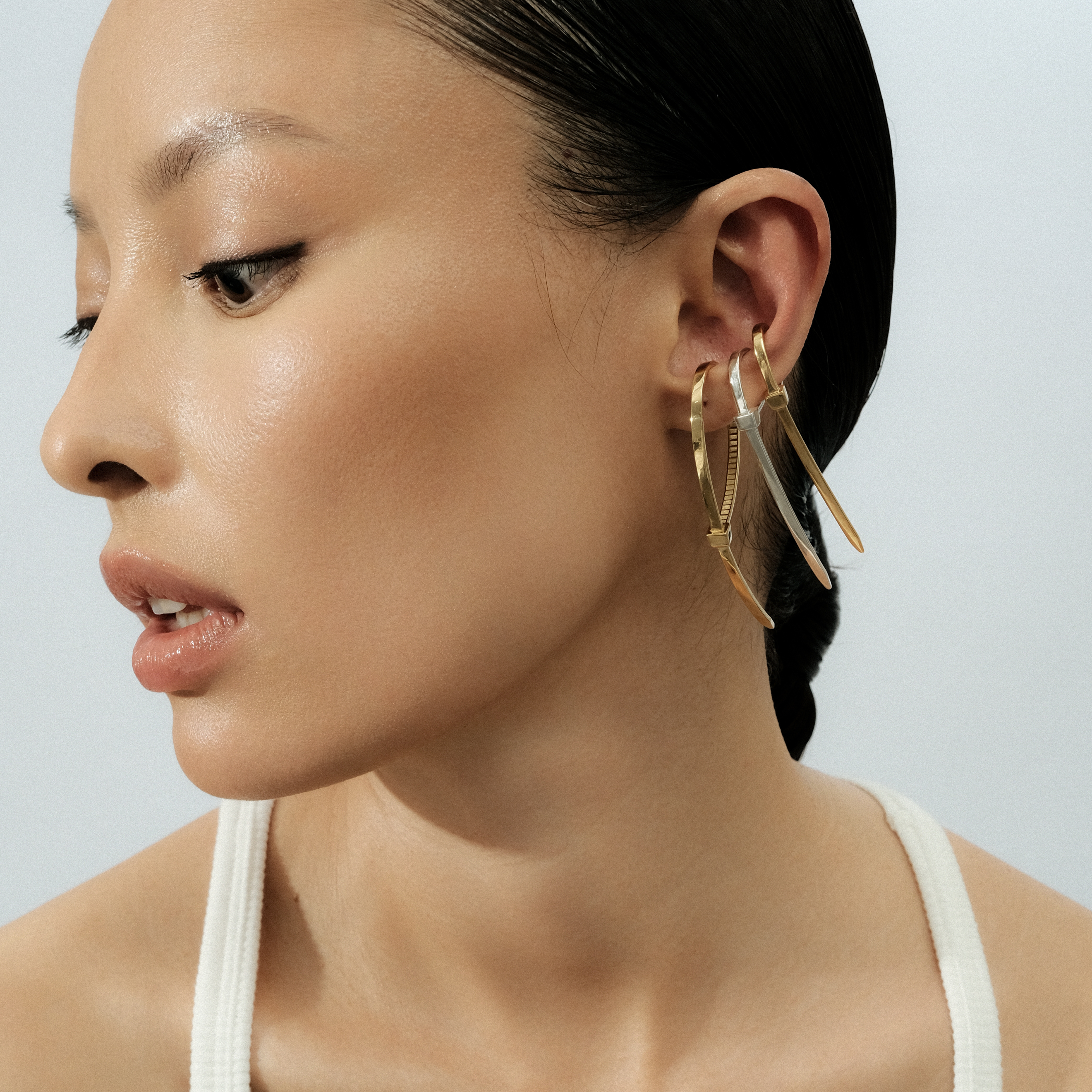 Gold-plated cuff-puff made of silver