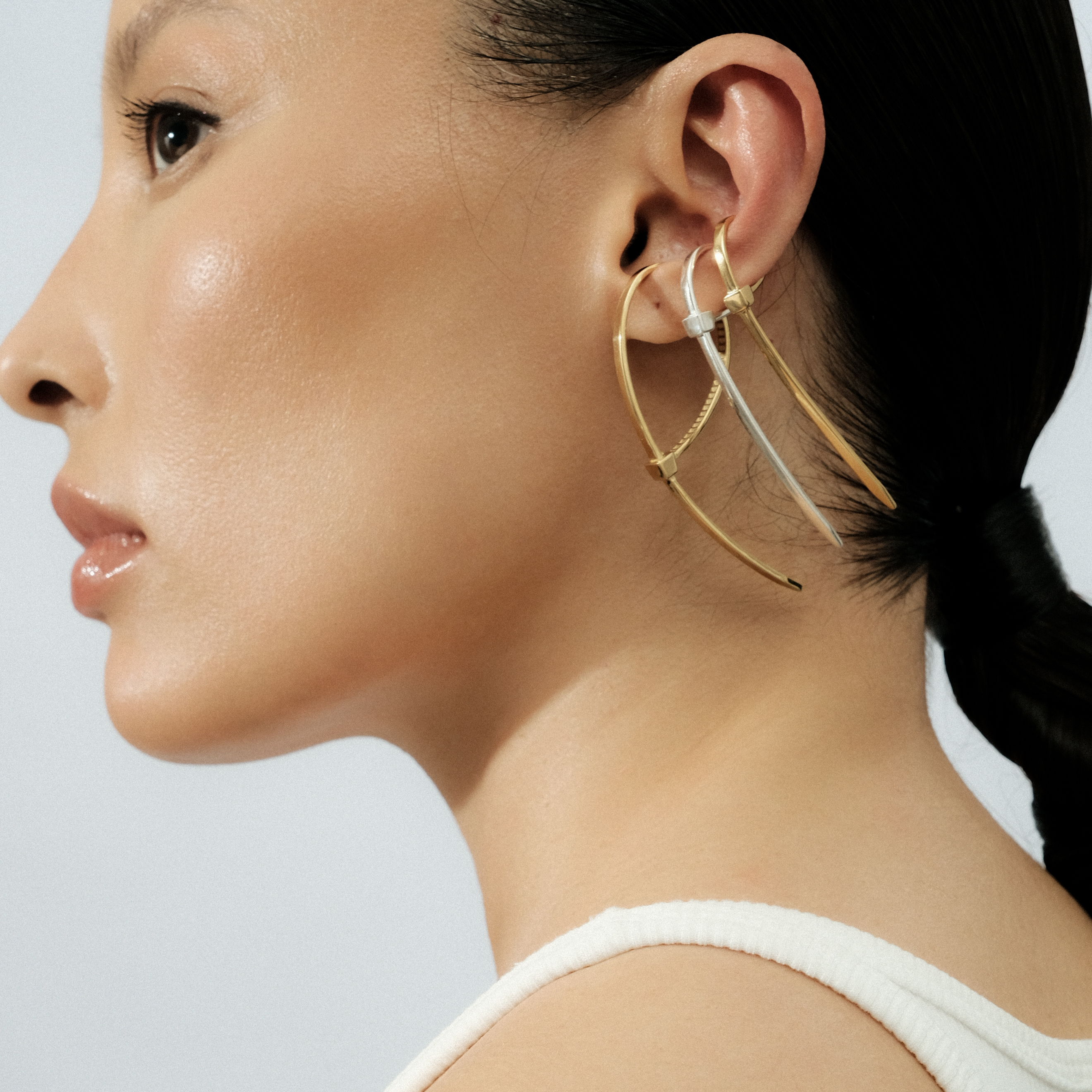 Gold-plated cuff-puff made of silver