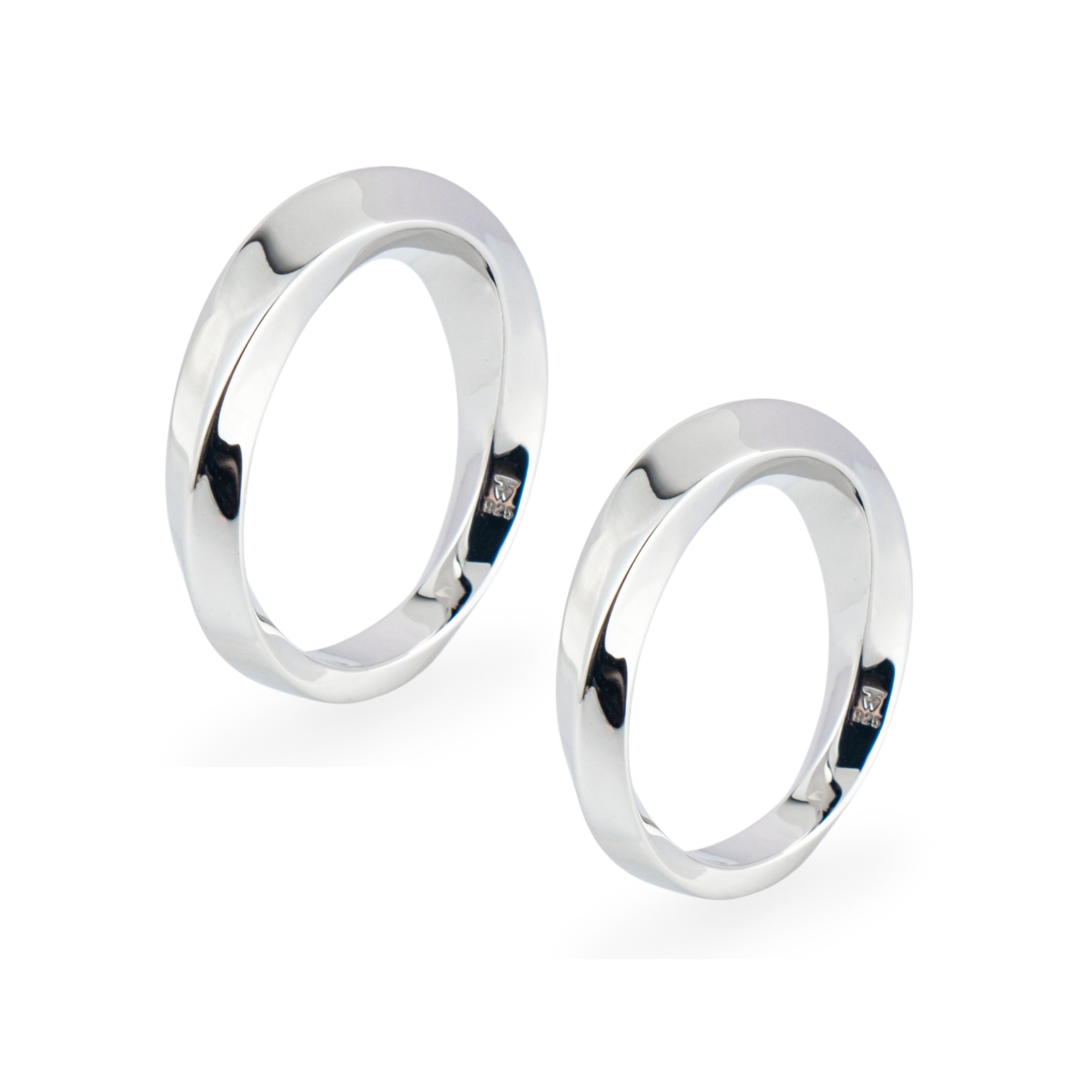 Серебряное кольцо Infinity Band Medium