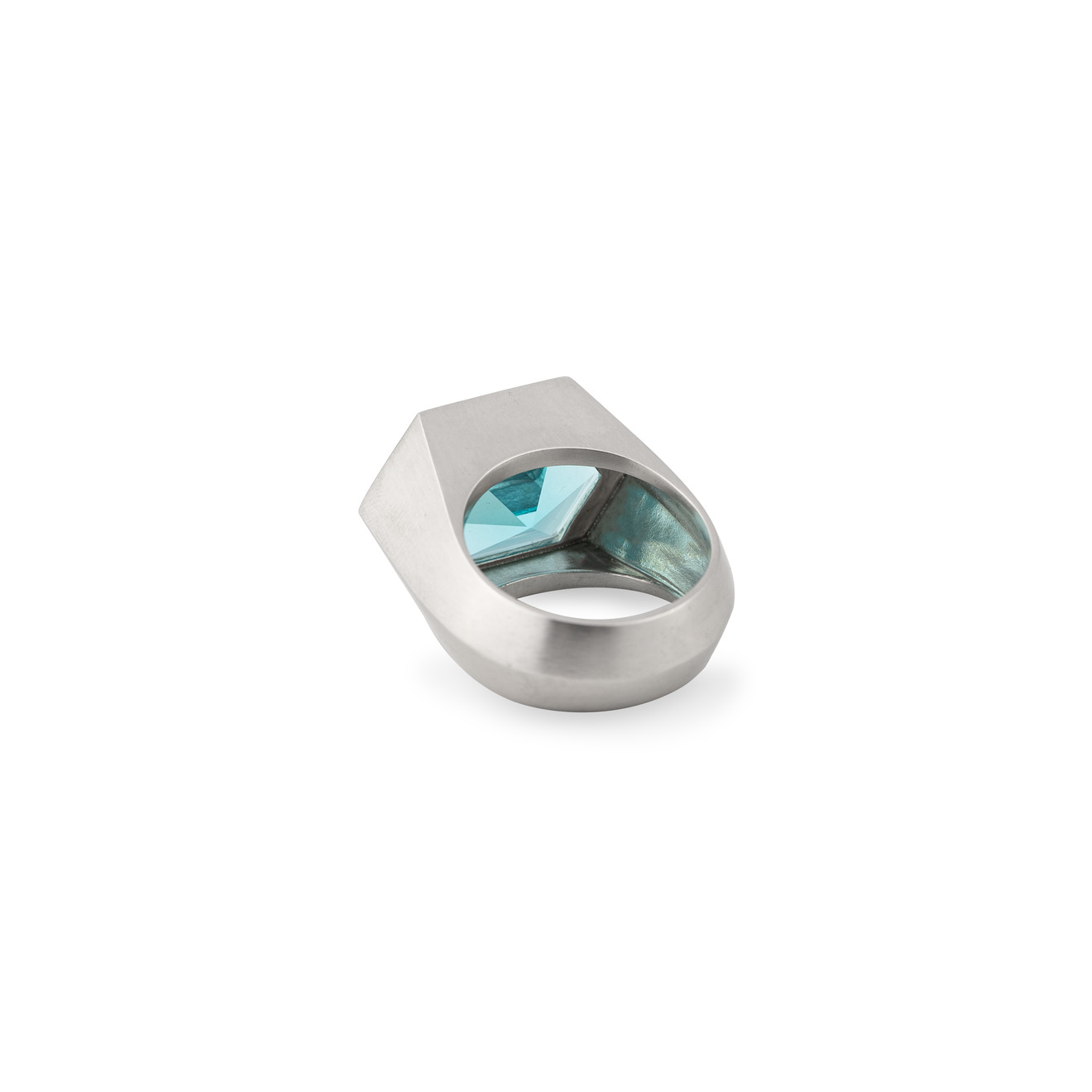 SKYE Кольцо из серебра с крупным голубым кристаллом