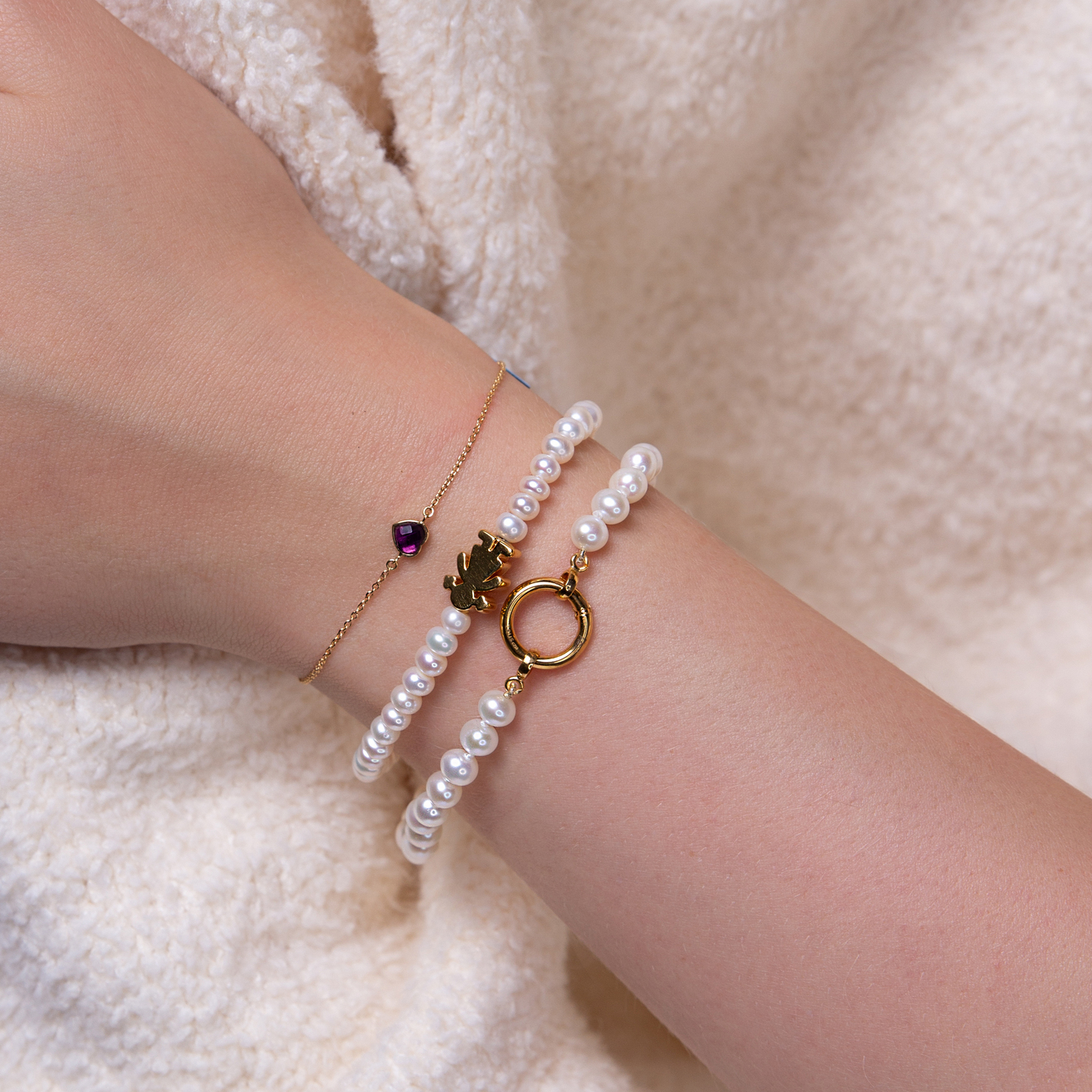Glory gold bracelet with amethyst heart