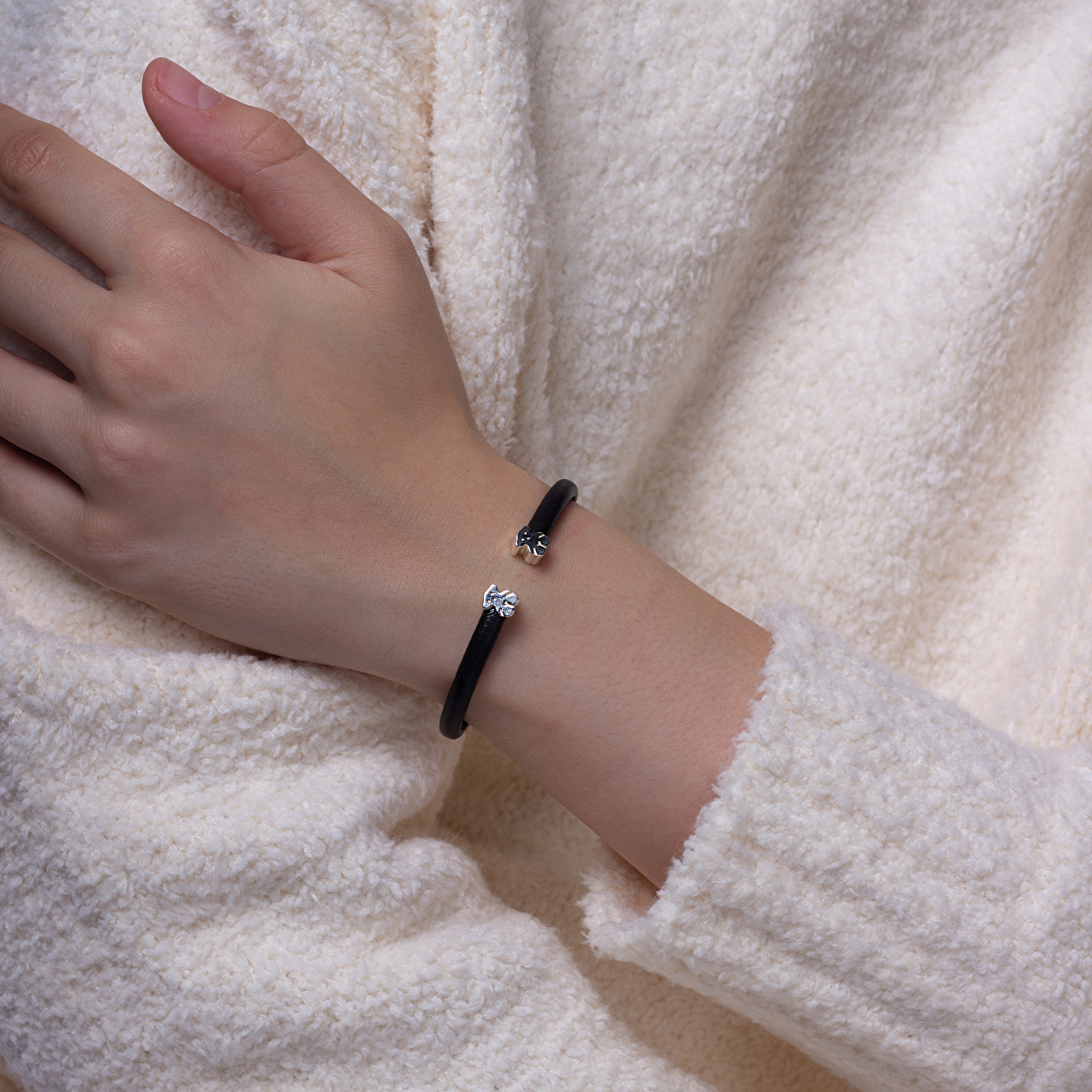 Sweet Dolls bracelet made of black leather and silver