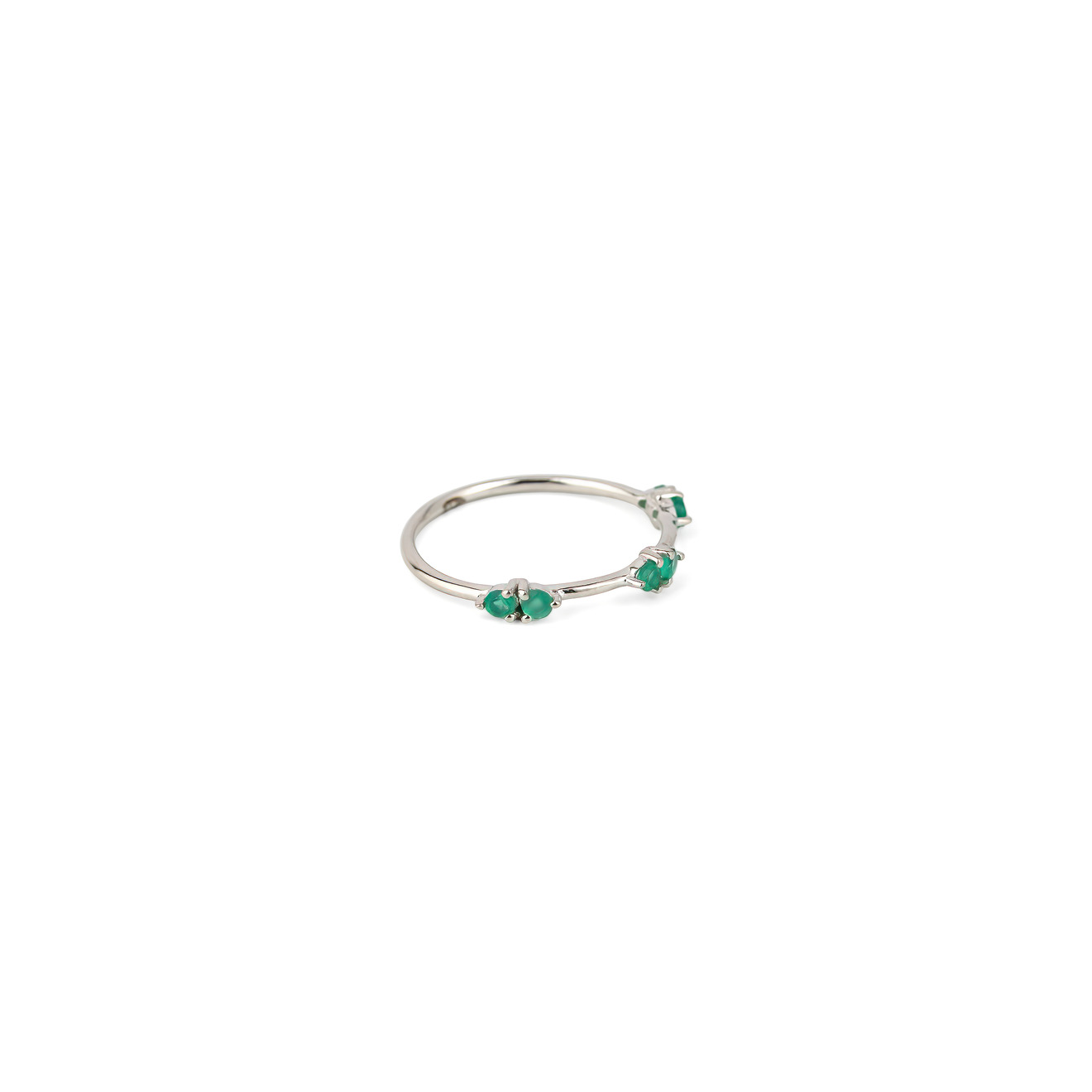Wisteria Gems Серебряное кольцо тонкое со вставками из круглого зелёного оникса wisteria gems бусы из нифрита с золотистыми вставками