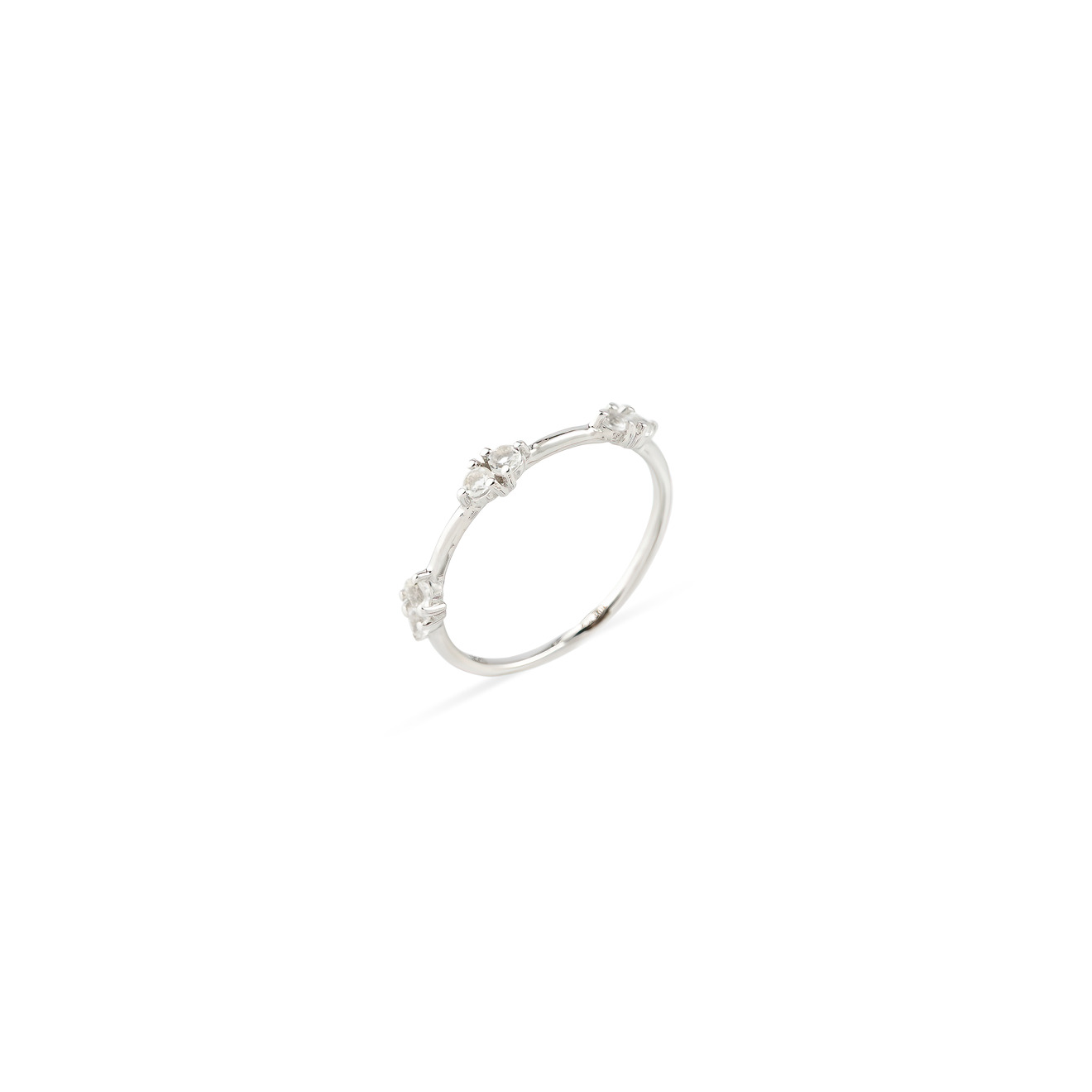 Wisteria Gems Серебряное кольцо тонкое со вставками из круглого горного хрусталя wisteria gems позолоченное тонкое кольцо с тонким топазом