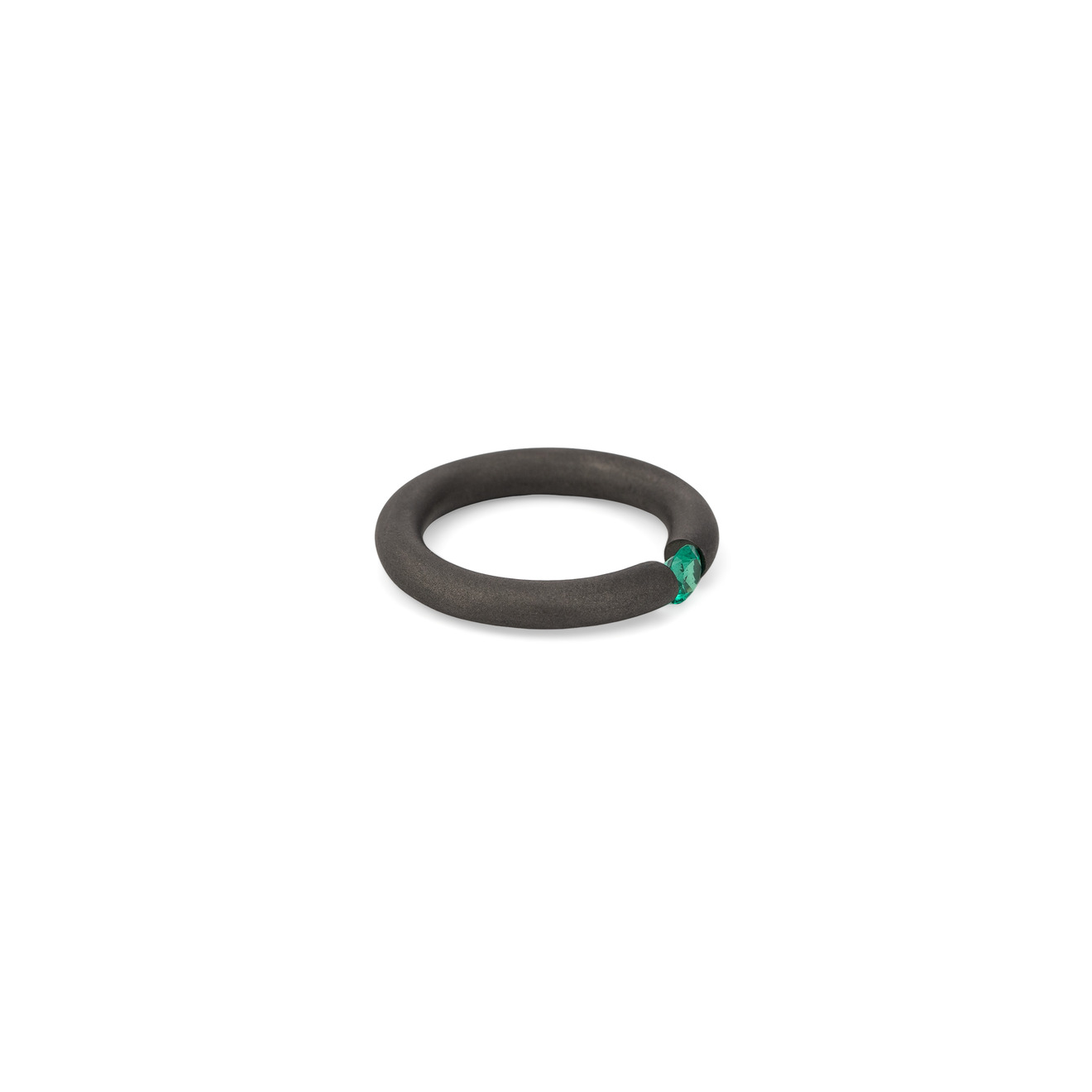 HURUDGANNA Черное кольцо из титана с лабораторно выращенным камнем Невесомость