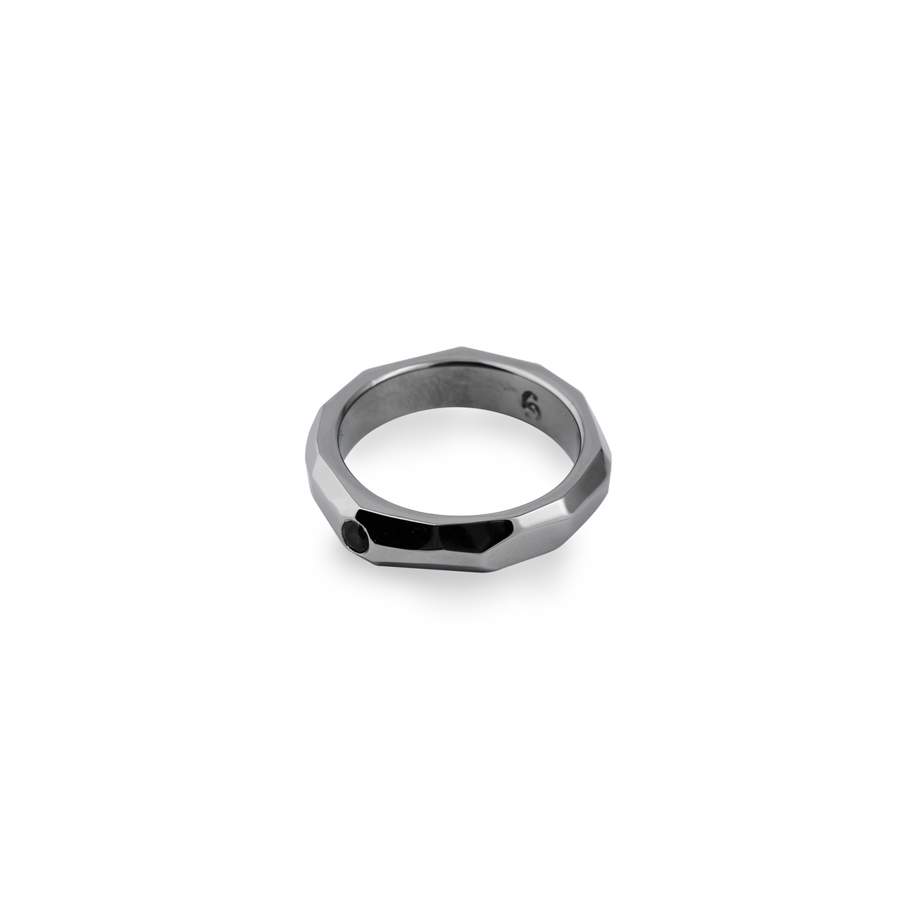 grani jewelry серебряное кольцо dip с изумрудом Grani Jewelry Кольцо Grani с гранатом