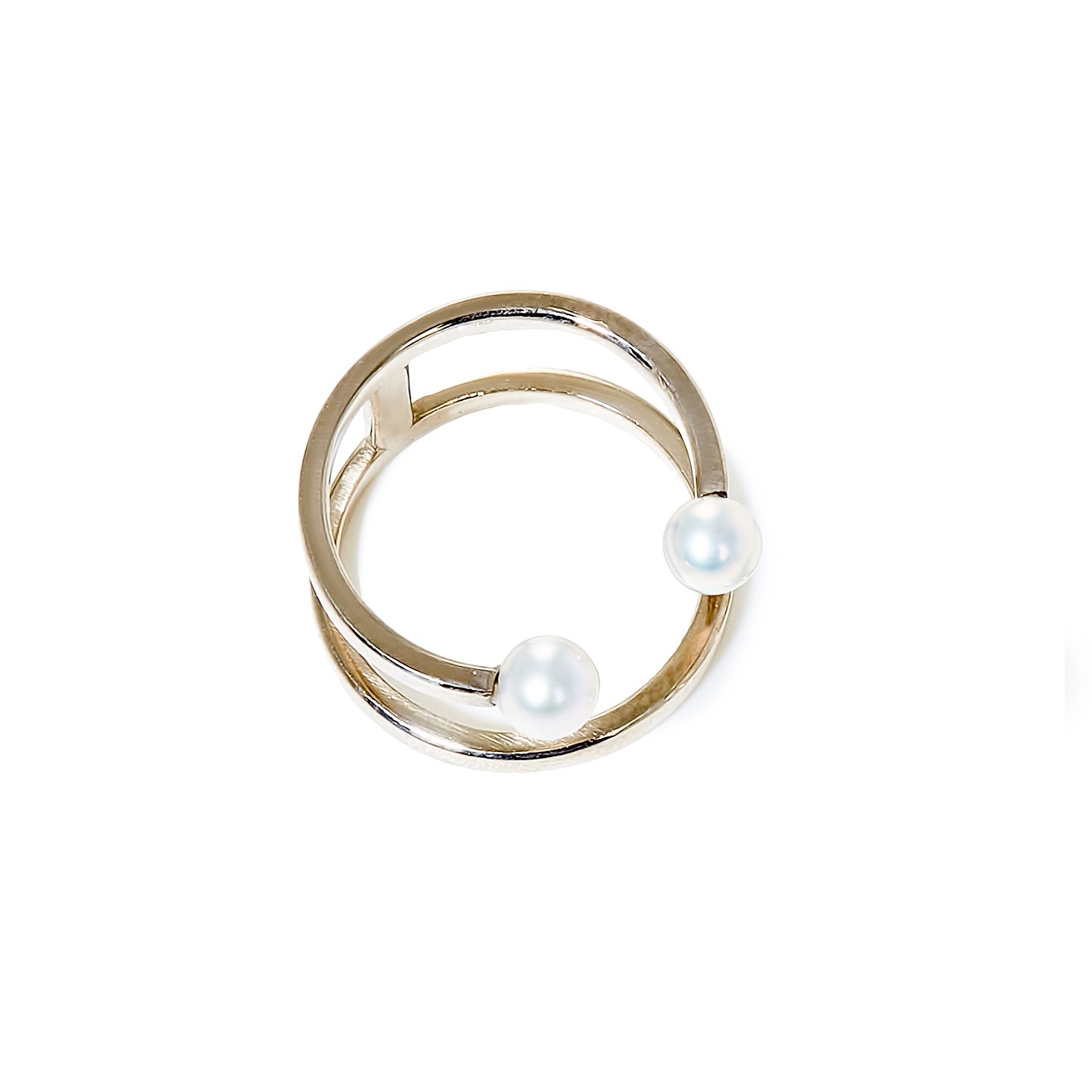 Двойное кольцо со стальными жемчужинами, из коллекции Balancing Pearls