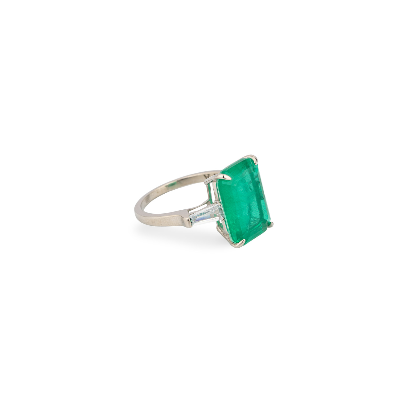 AMOVA Кольцо из серебра с зеленым кварцем октагон amova кольцо из серебра с зеленым кварцем и фабулитами с подвеской