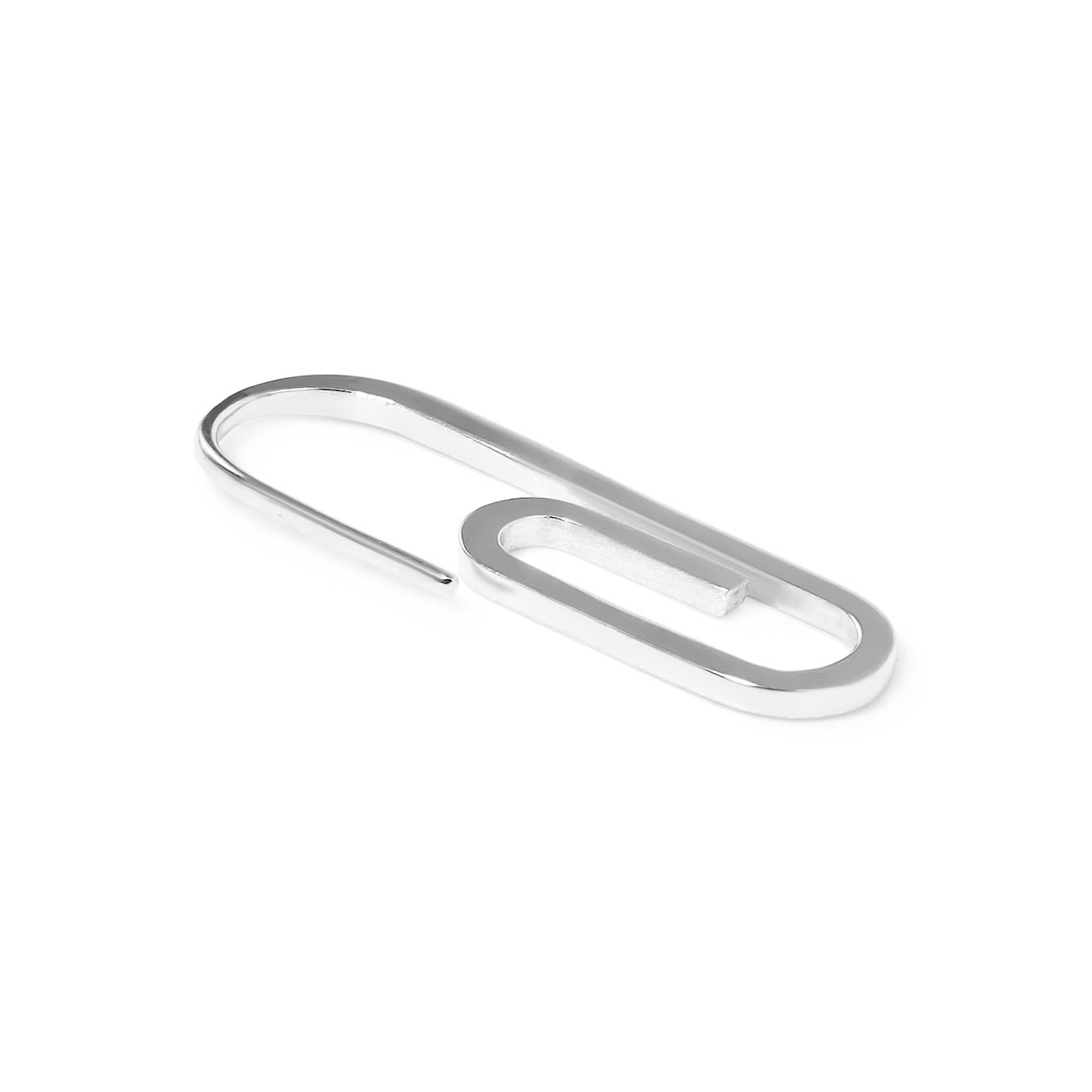 Silver paperclip mono-earring