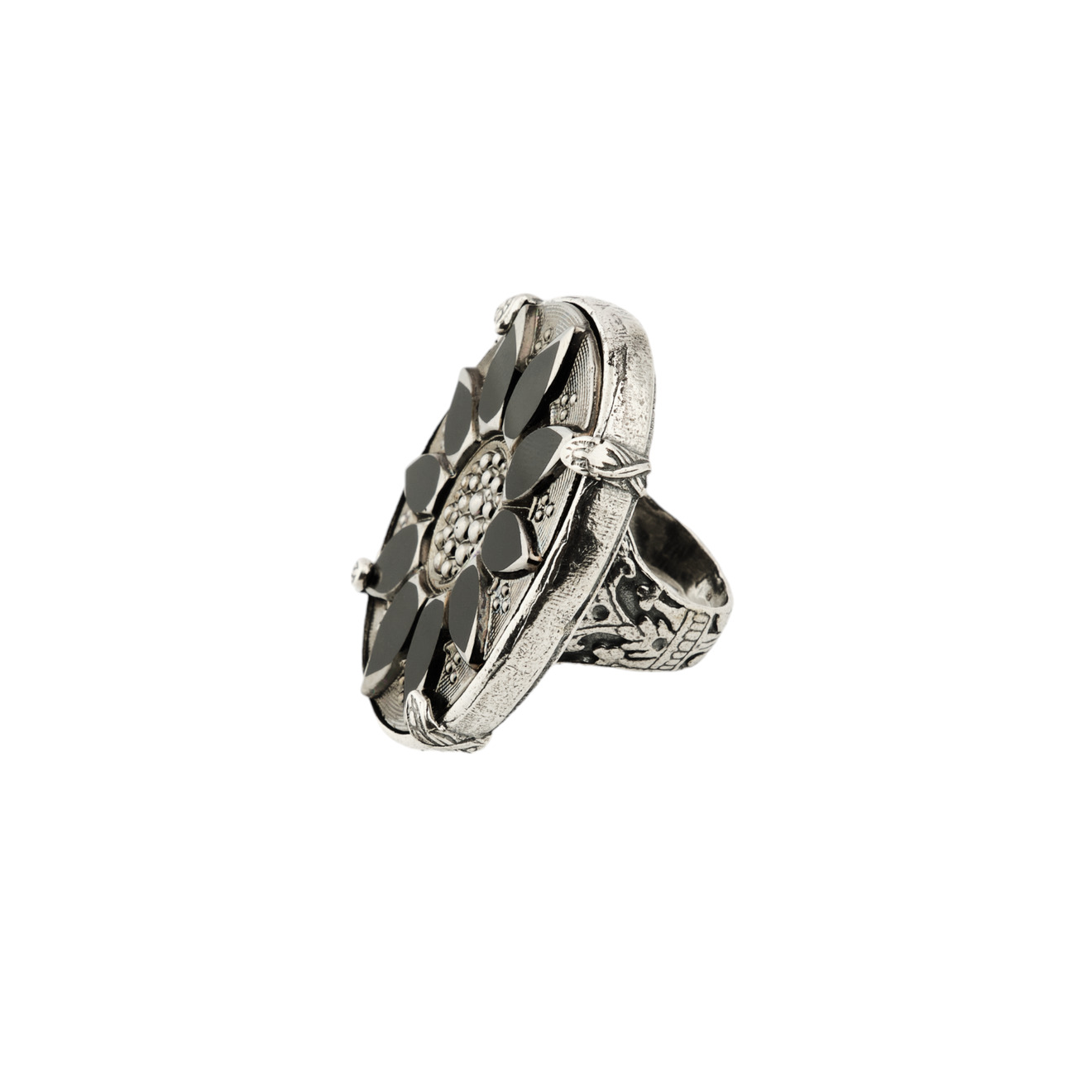 gem kingdom серебряное кольцо с вставкой из винтажного стекла Gem Kingdom Объемное кольцо с цветком из черного винтажного стекла
