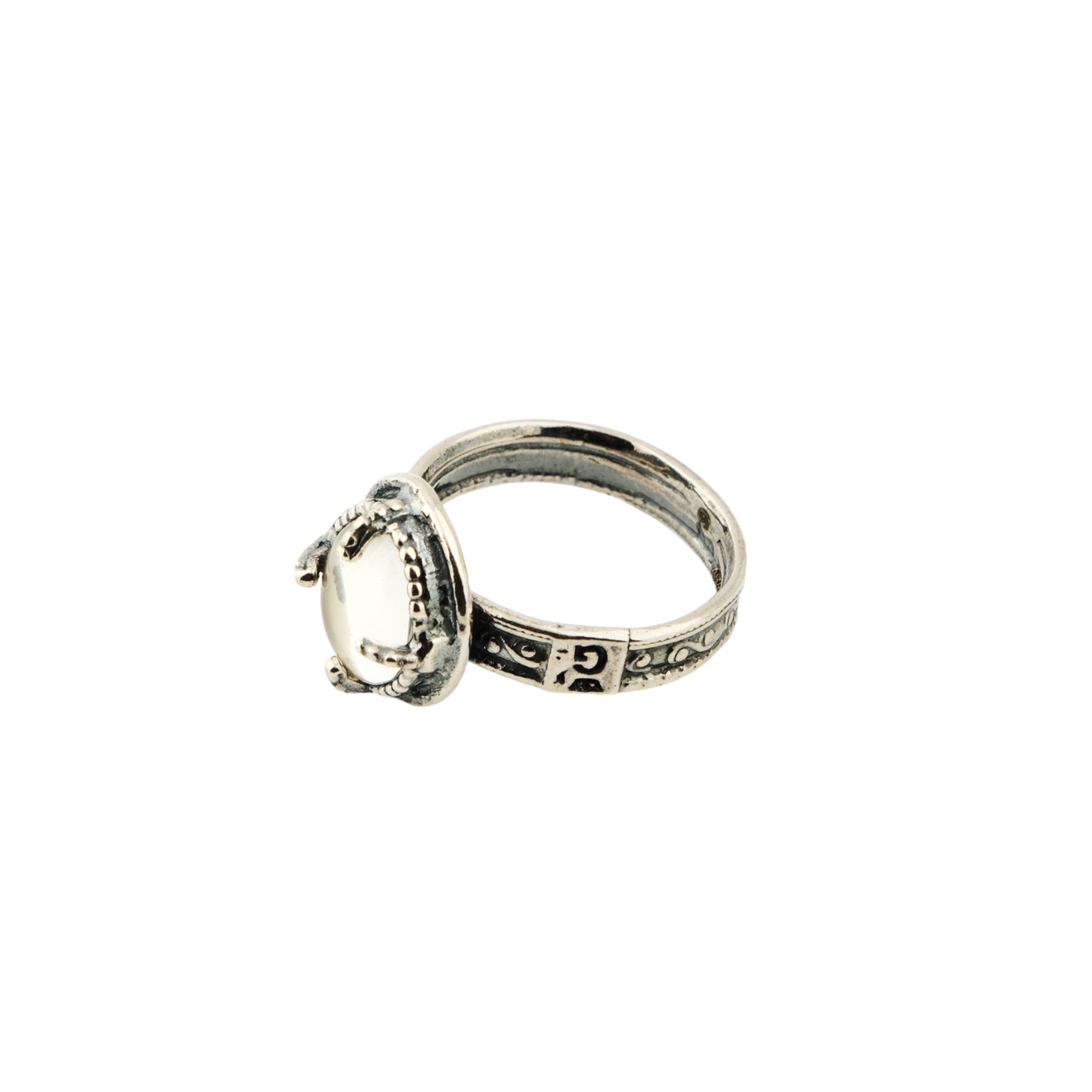 gem kingdom массивное кольцо из серебра со вставкой из перламутра Gem Kingdom Кольцо с бежевой хрустальной вставкой с крестом