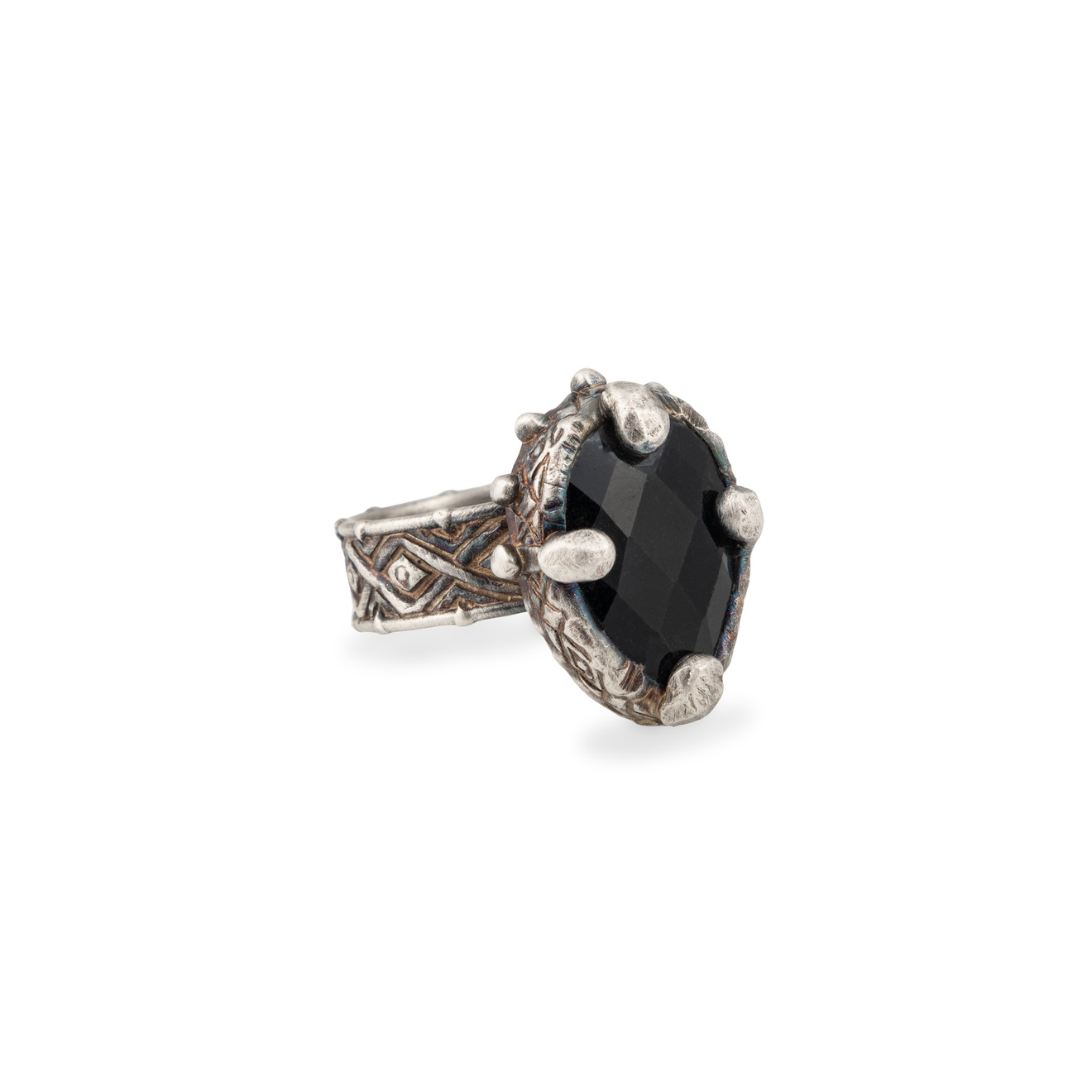 Svarog Sky Серебристое кольцо с ониксом svarog sky цепь с серебряным покрытием с круглой подвеской сирена