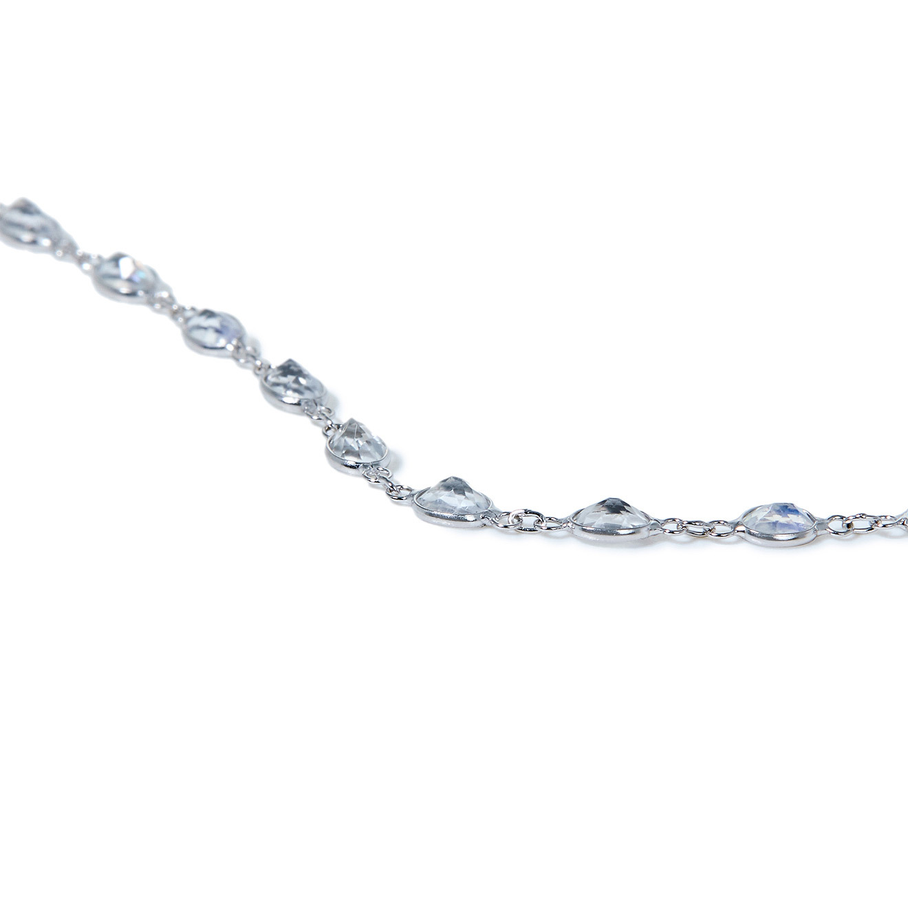 White gold necklace with moonstone