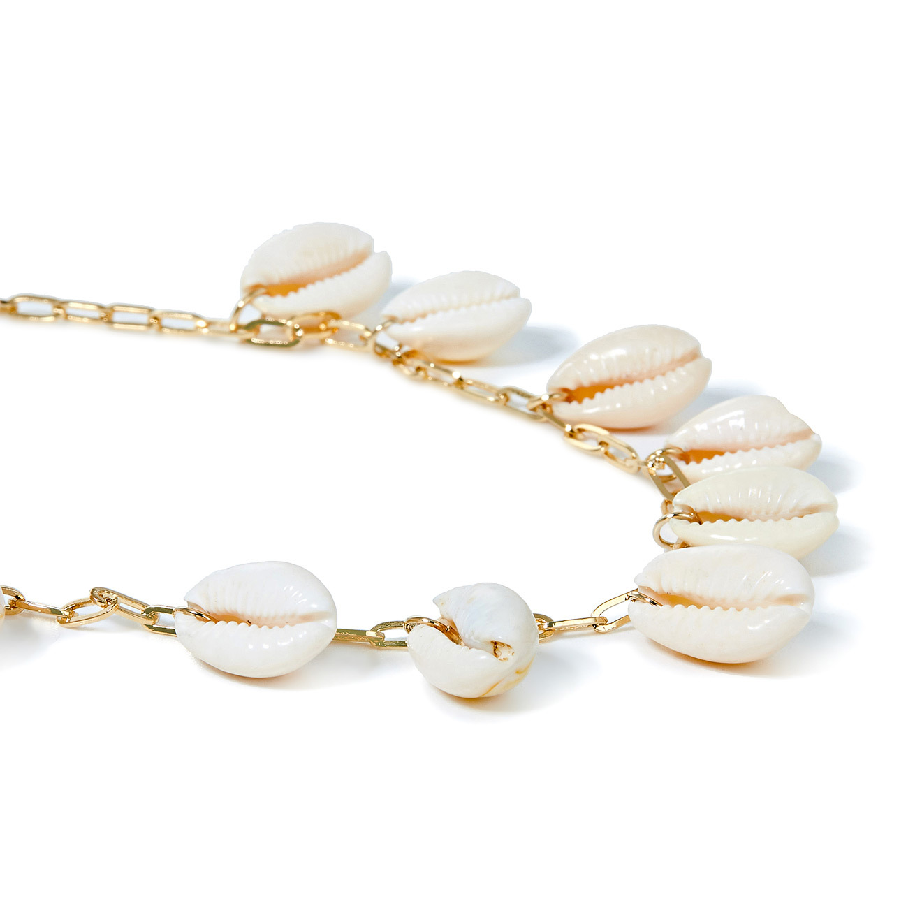 necklace with shell pendants