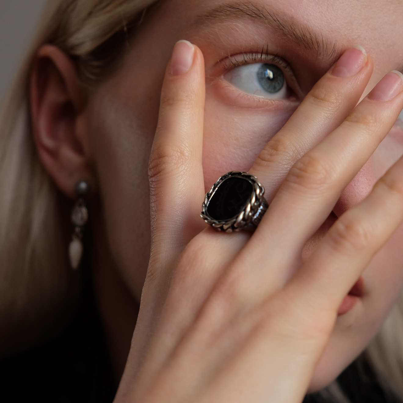 Signet ring made of silver with onyx