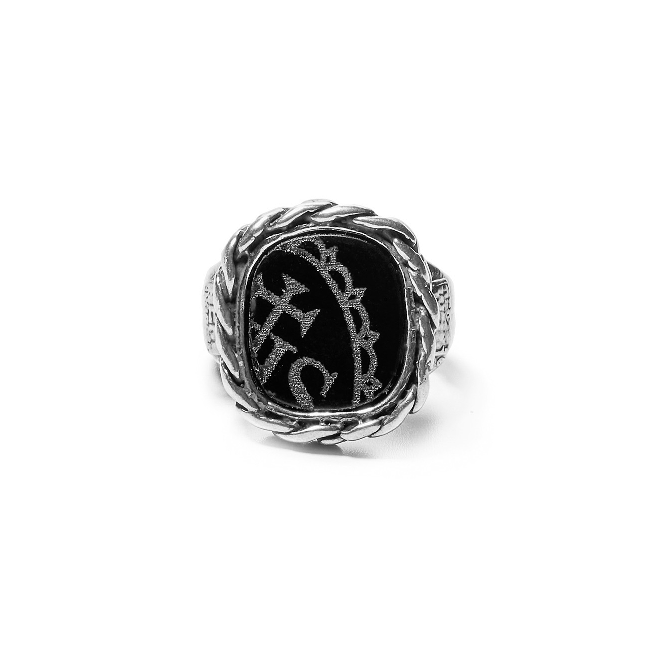 Signet ring made of silver with onyx