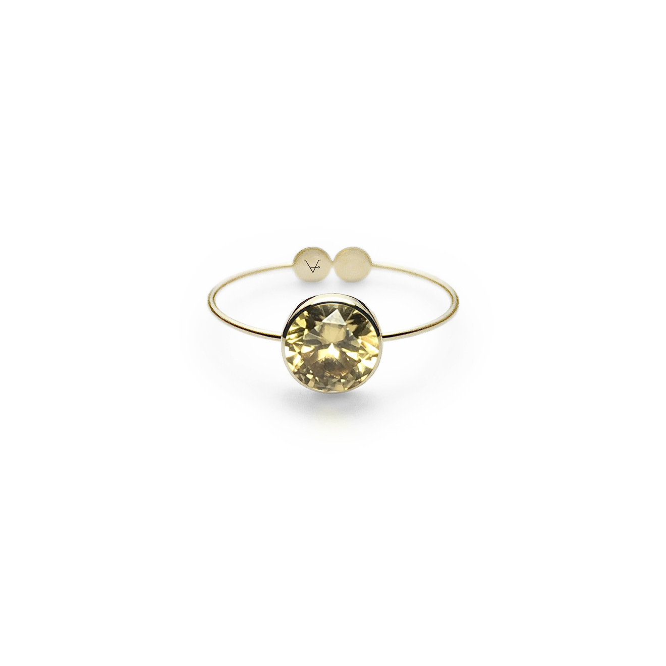 Gold ring with natural zircon