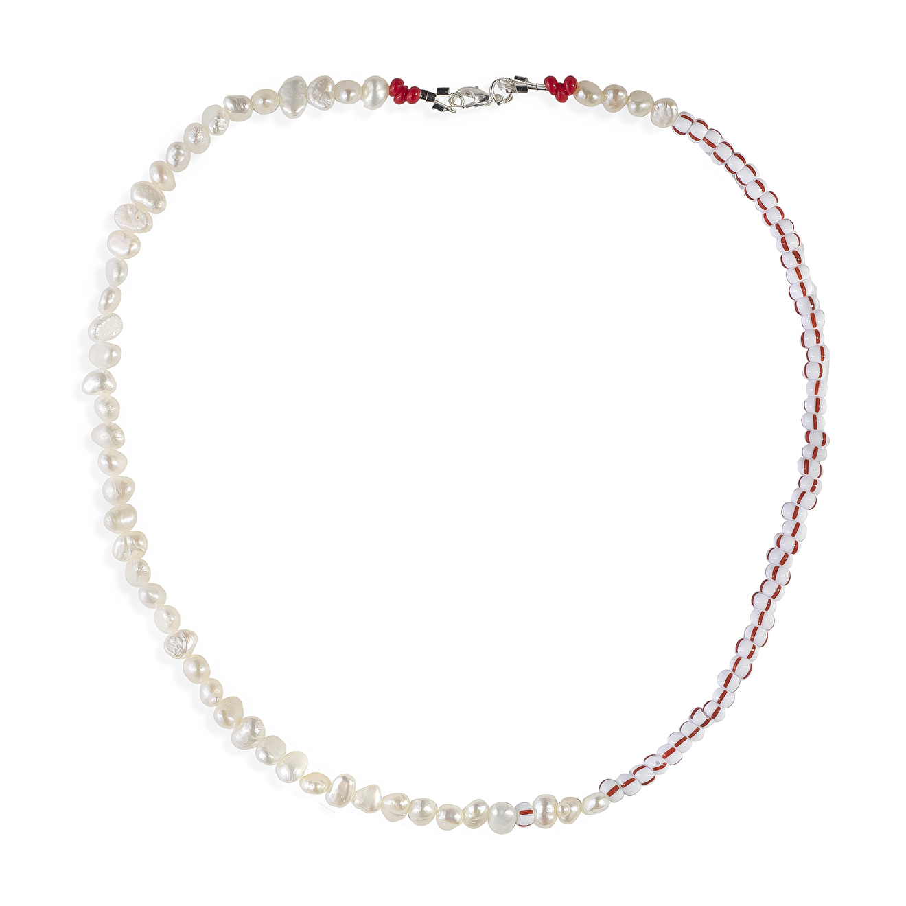 Necklace made of pearls and striped beads