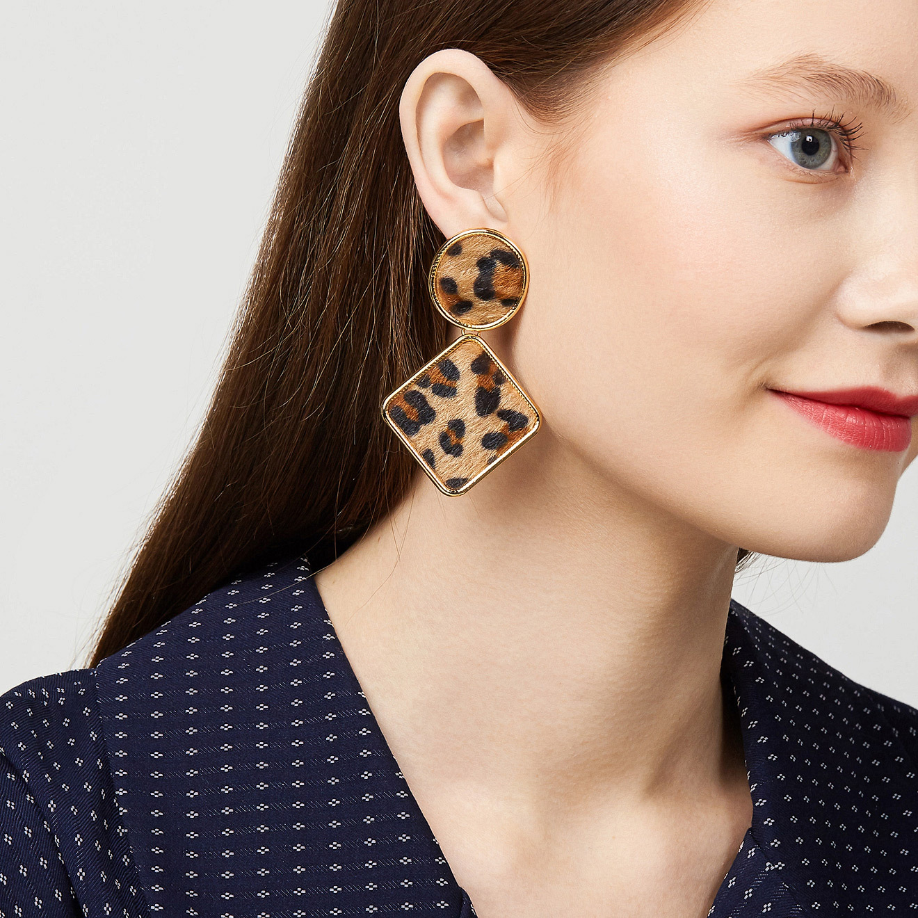 earrings with leopard inserts