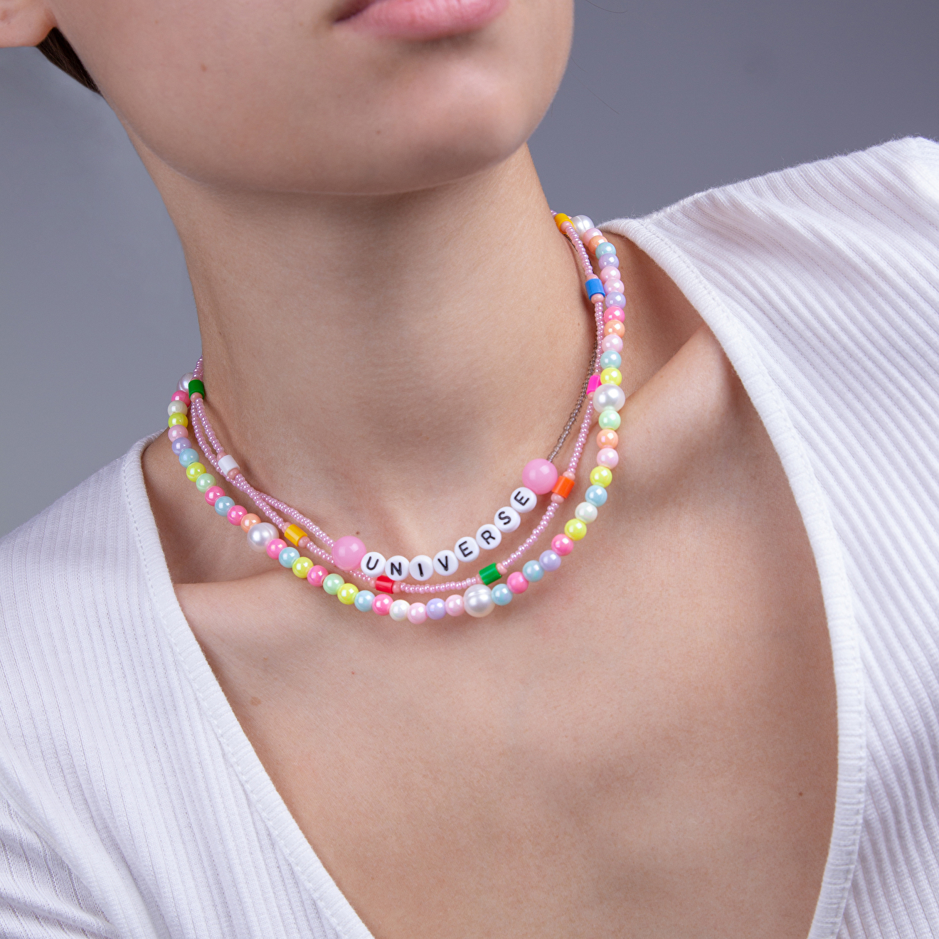 Necklace made of multicolored beads and pearls