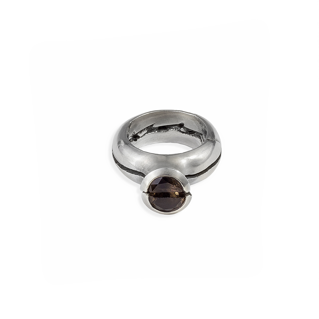 Double ring made of silver with quartz