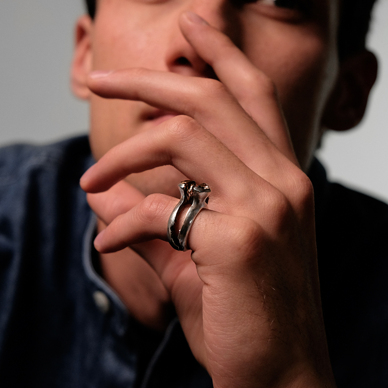 Double ring made of silver with quartz