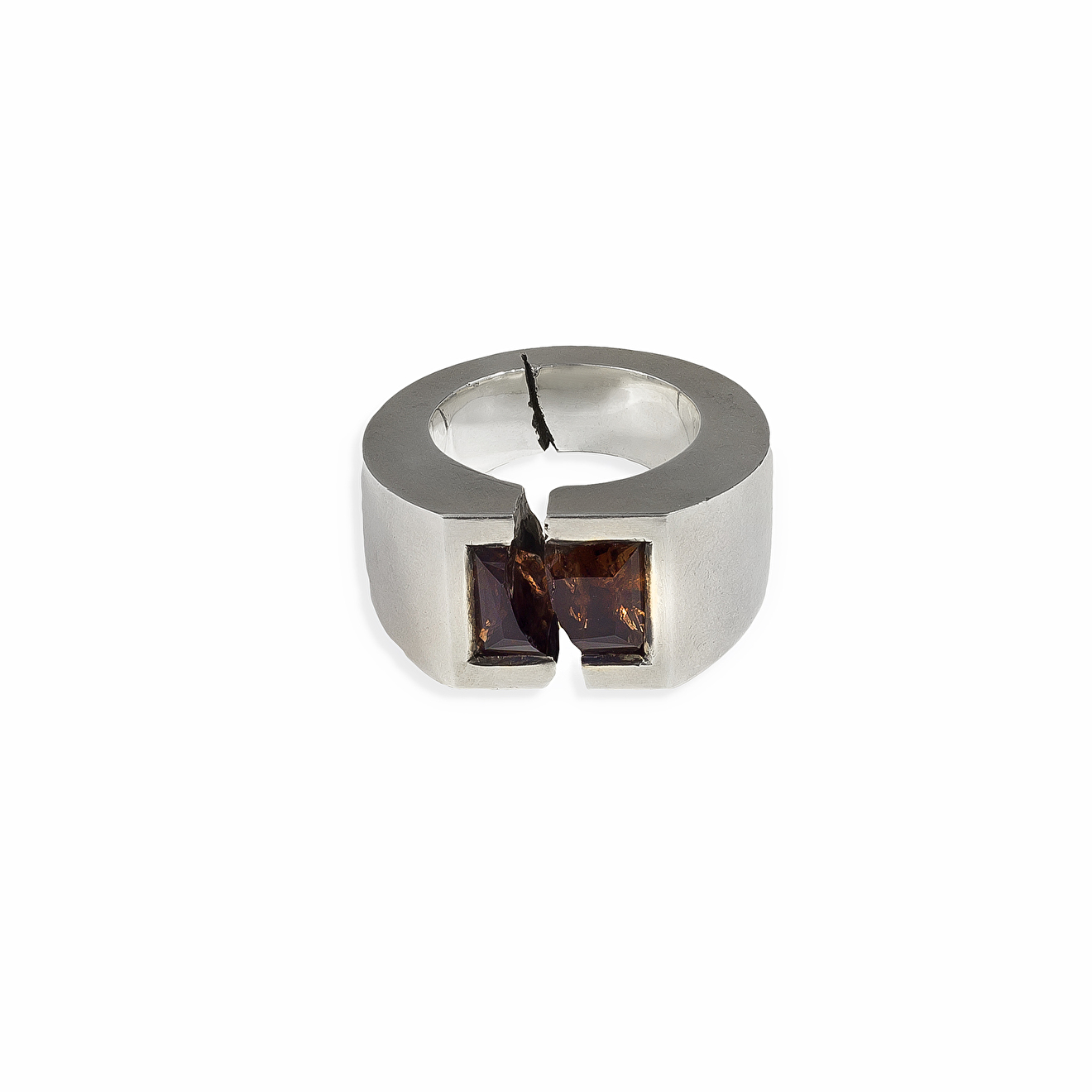 Ring made of silver with smoky quartz