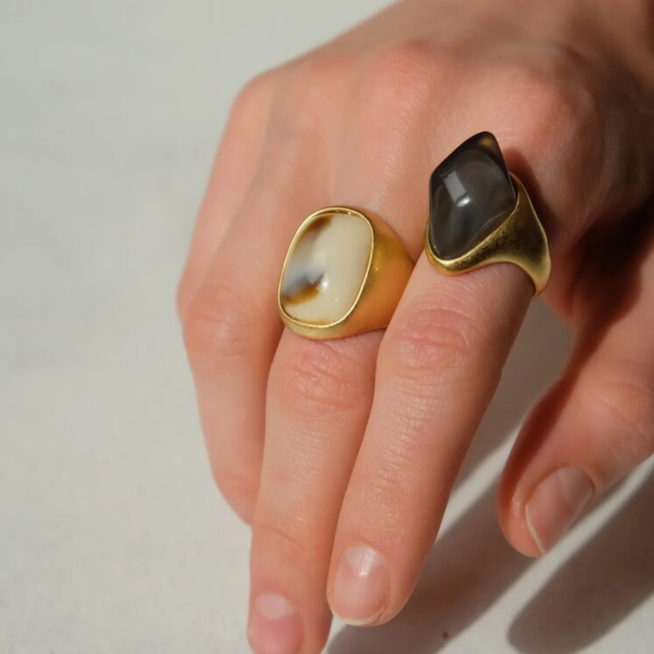 signet with a two-tone stone