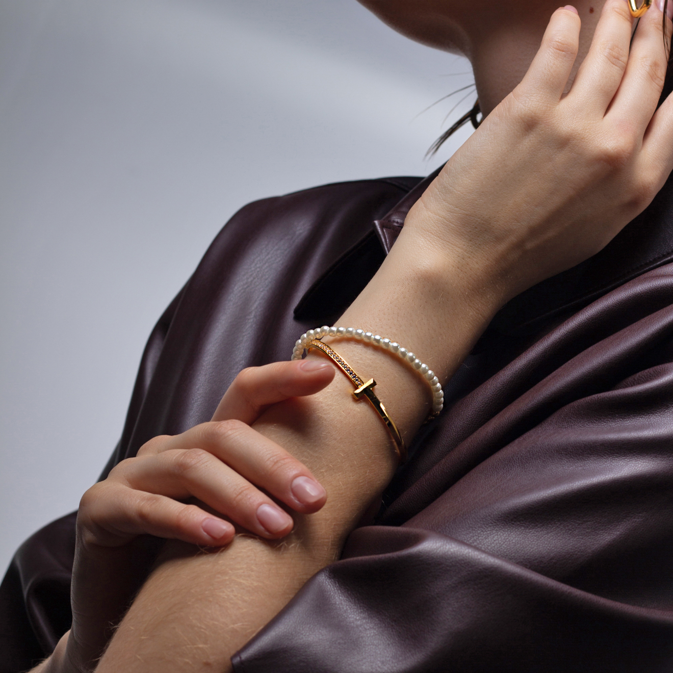 hard bracelet with crystals