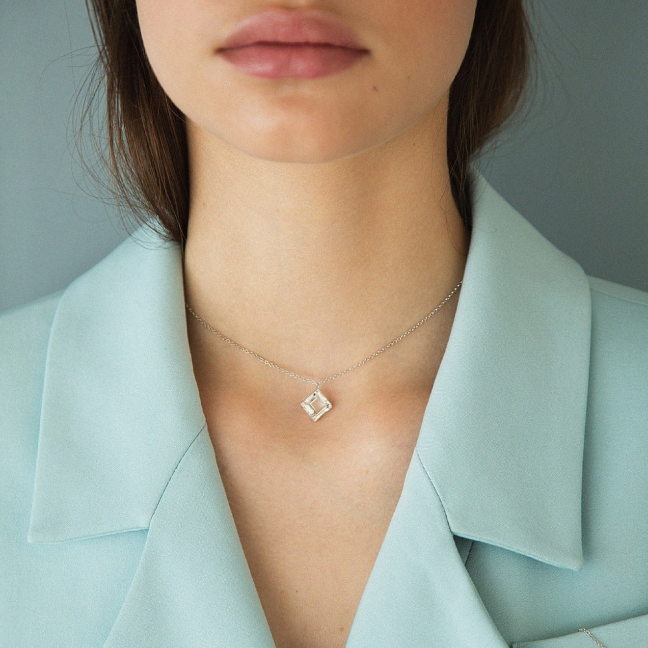 Серебряное колье Serene с подвеской из горного хрусталя