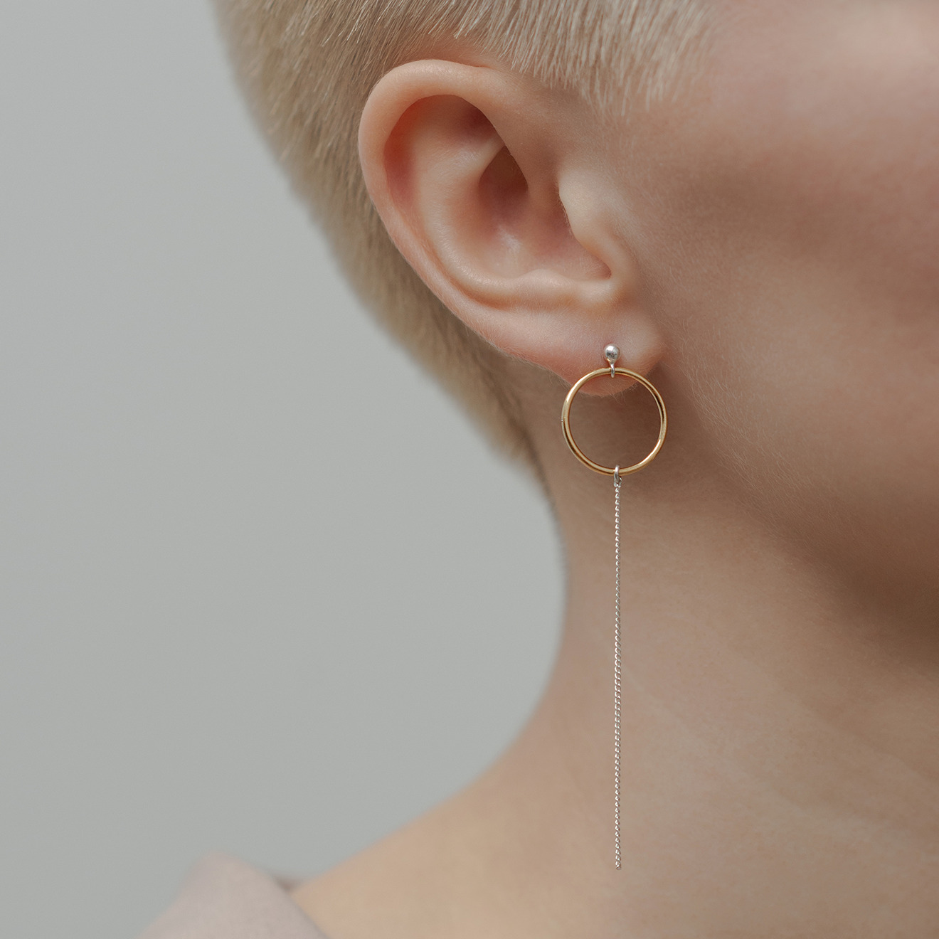 Gold-plated asymmetric earrings made of silver Karma