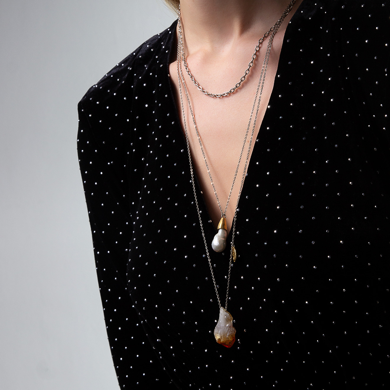 Multi-layered necklace made of silver with pearl and citrine pendants
