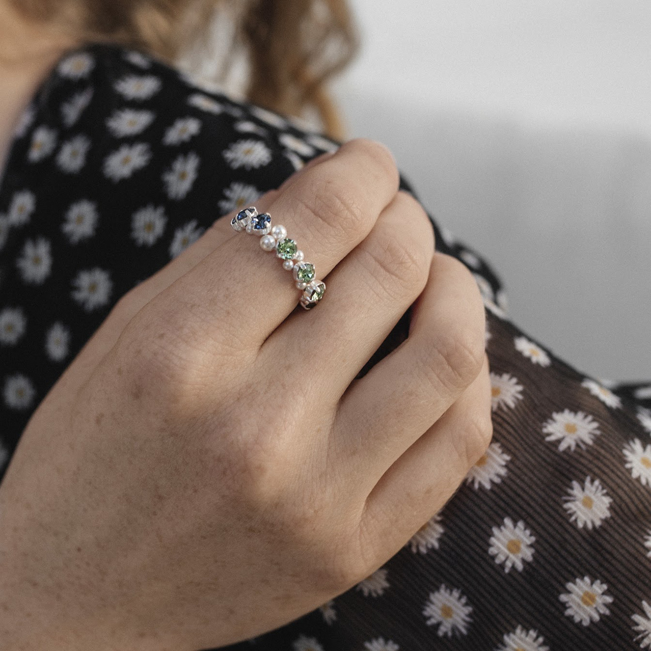 Ring with pearls and Swarovski Venus Taurus crystals