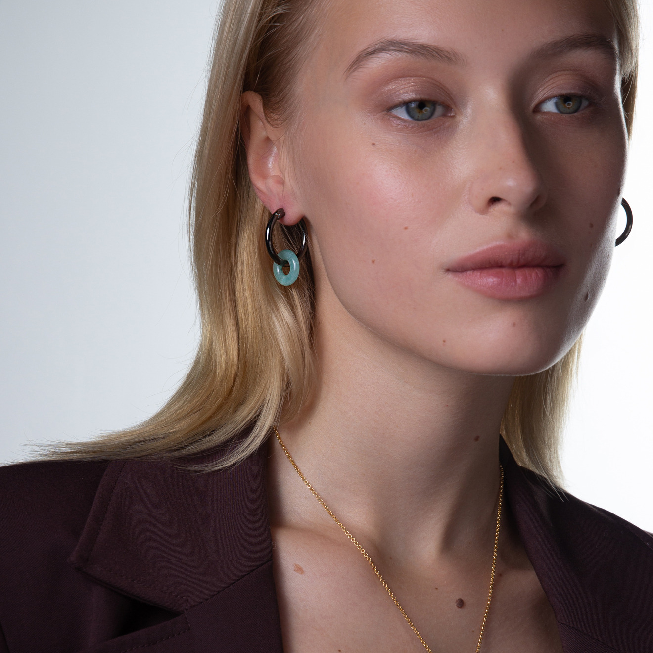 Hold Gems Look Earrings in ruthenium-coated silver with amazonite