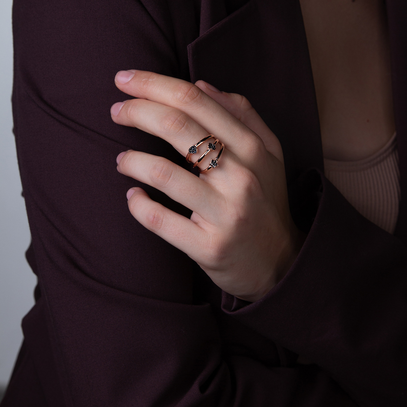 Motif ring made of silver with vermeil coating with spinel