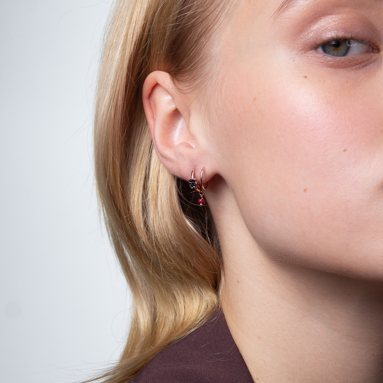 Motif silver earring with vermeil, spinel and ruby coating