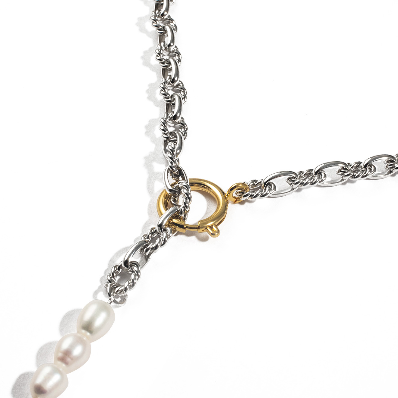 necklace-tie with pearls and heart