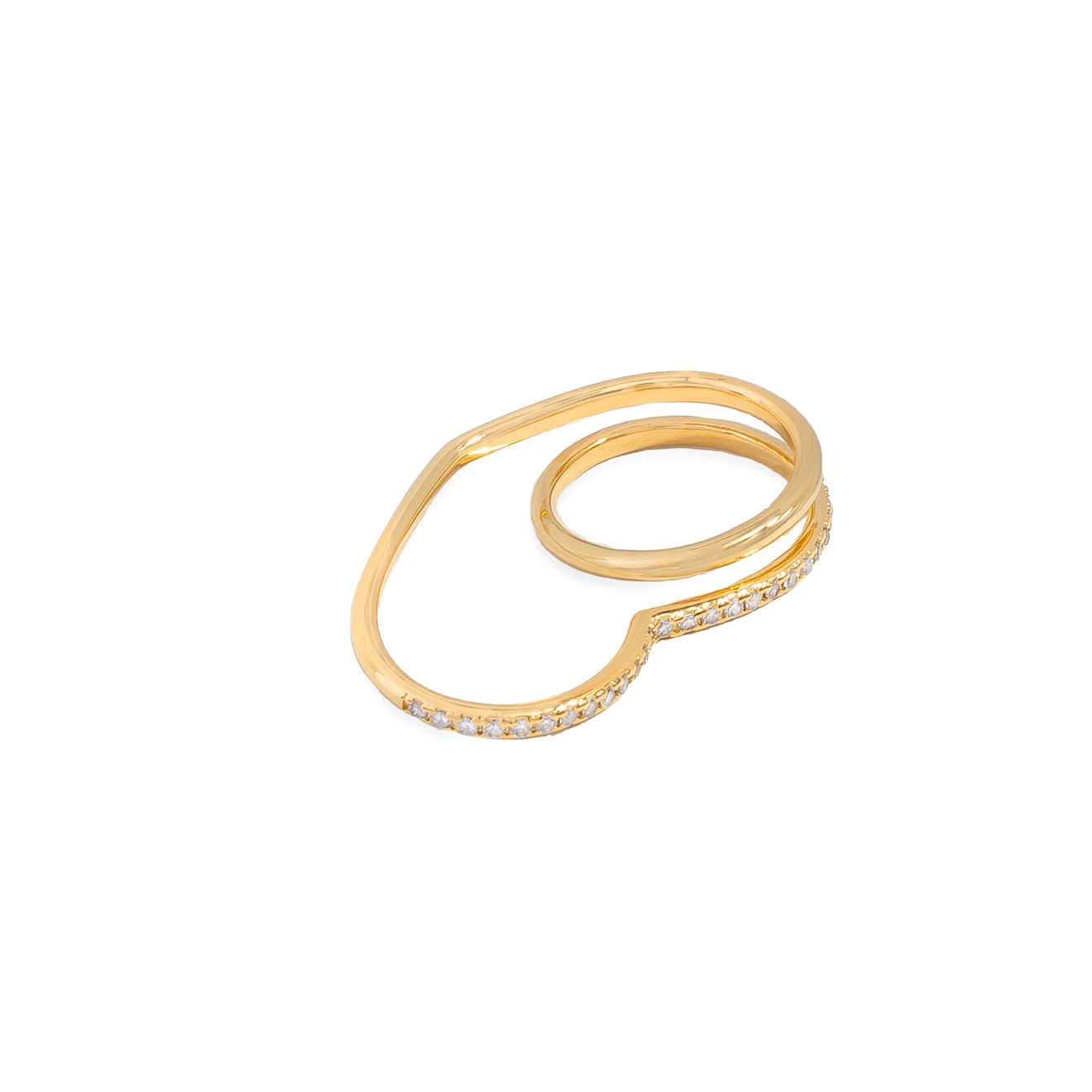 ring with crystals on two fingers