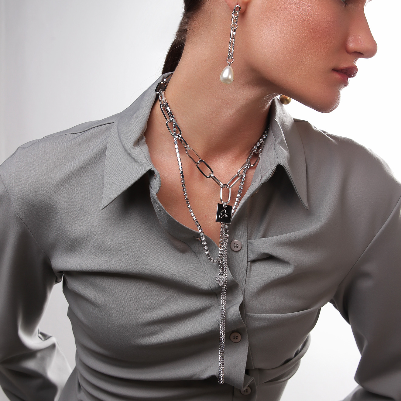 necklace-chain with crystals and pendants
