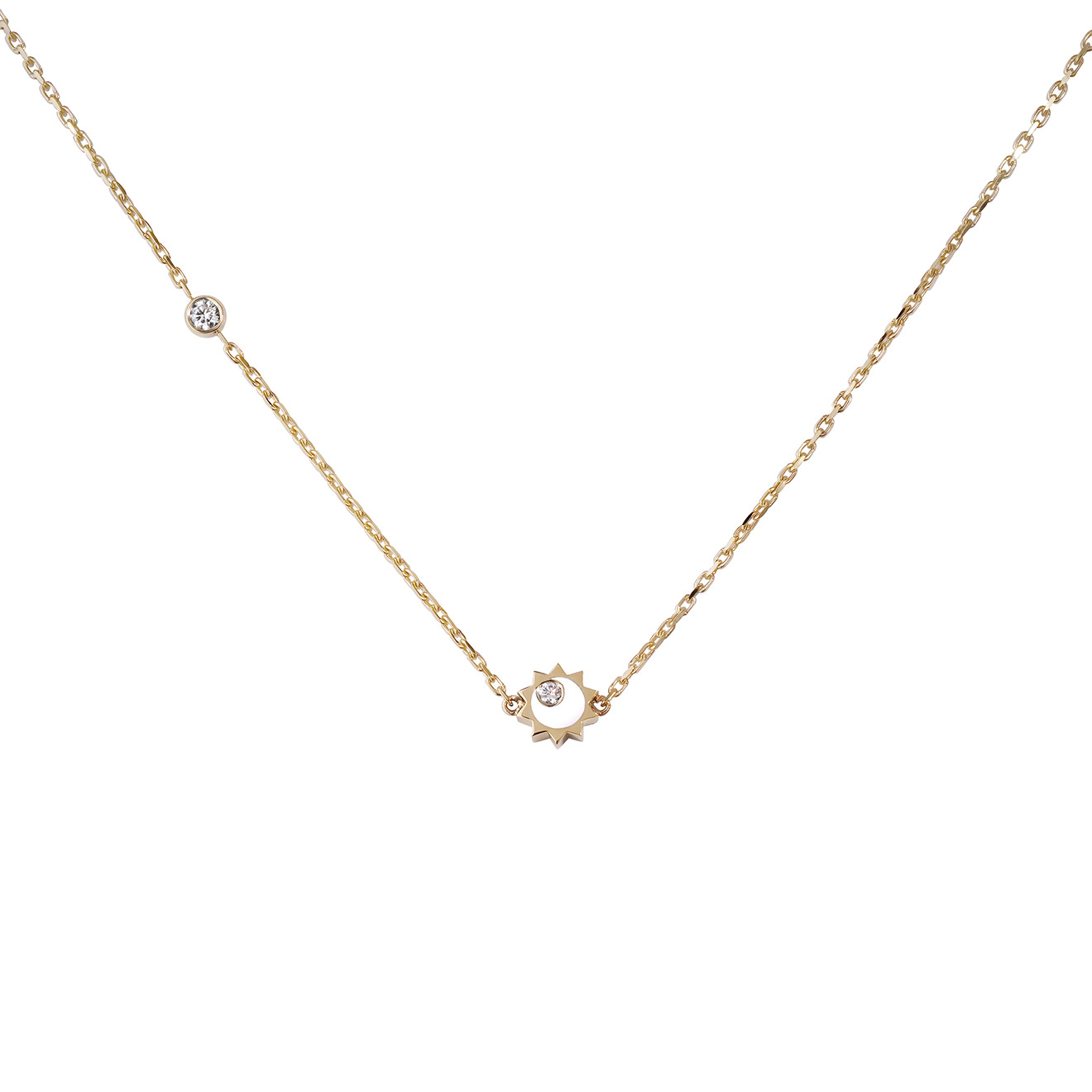 Necklace made of gold with diamonds Astro White star