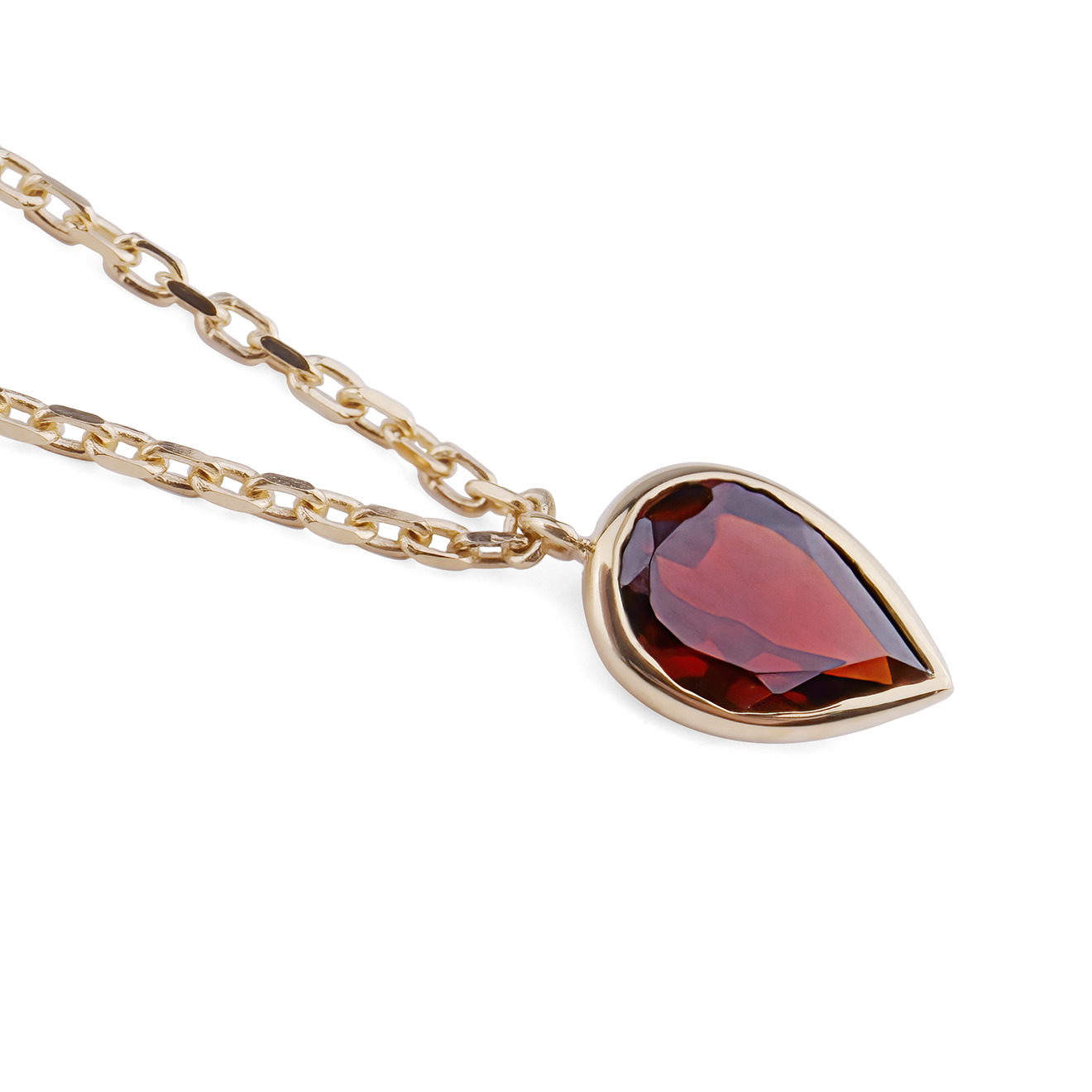 Колье из золота с гранатом и лейкосапфирами Vrindavan Garnet