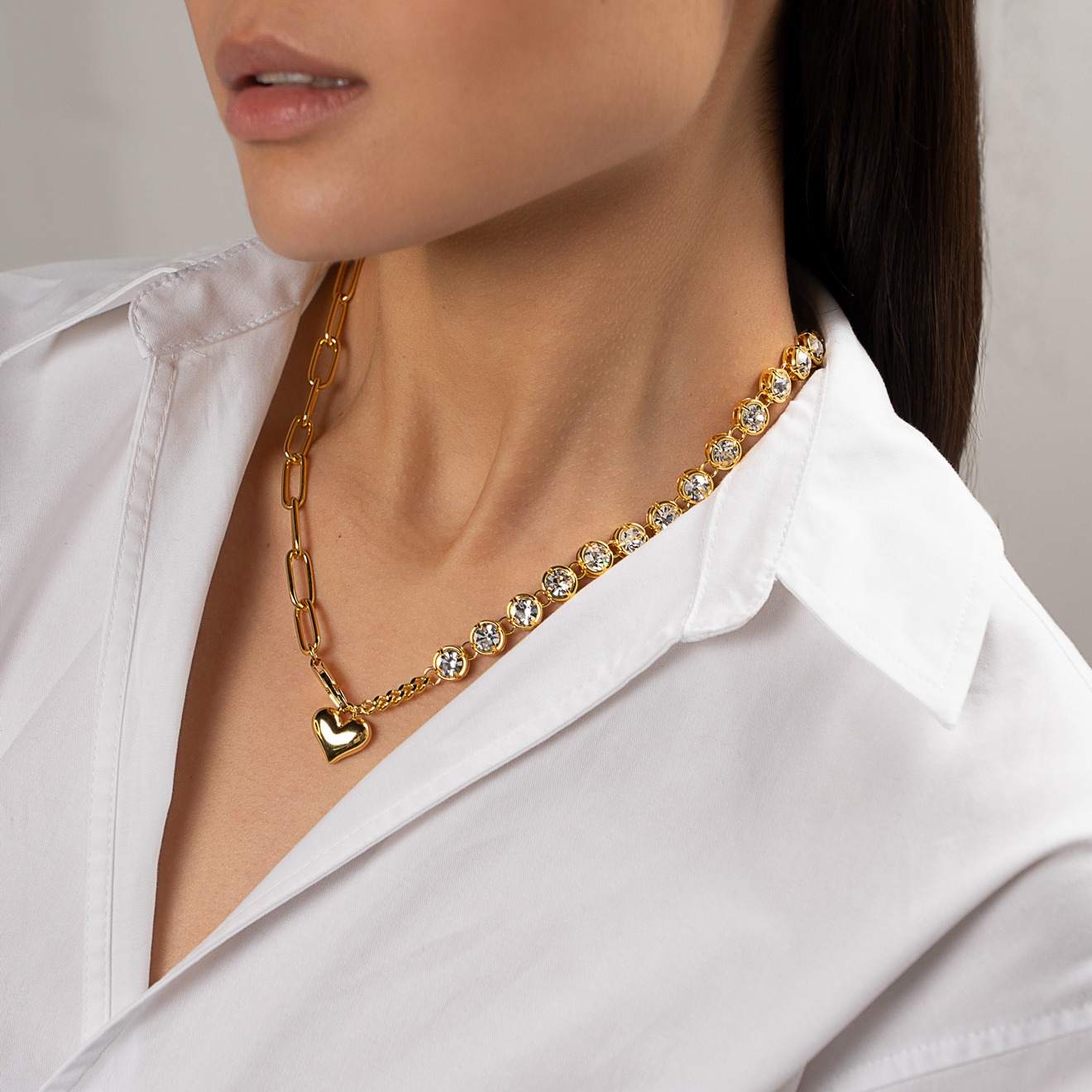 necklace-chain with crystals and a heart