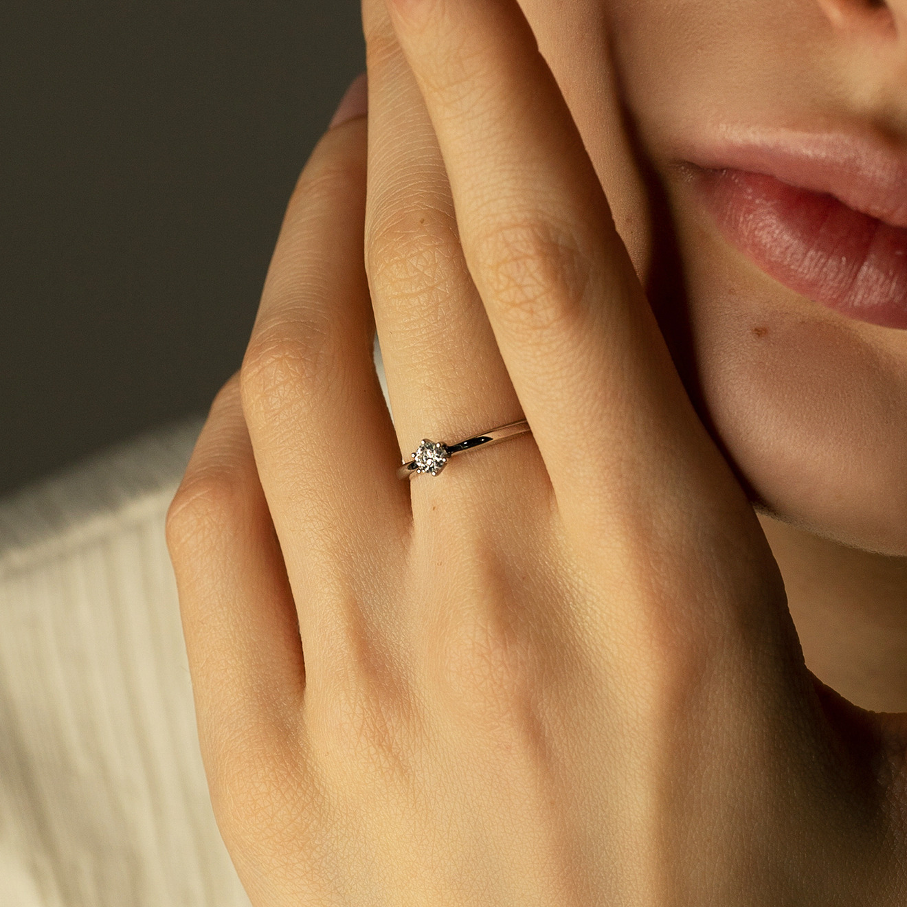 White gold ring with diamond
