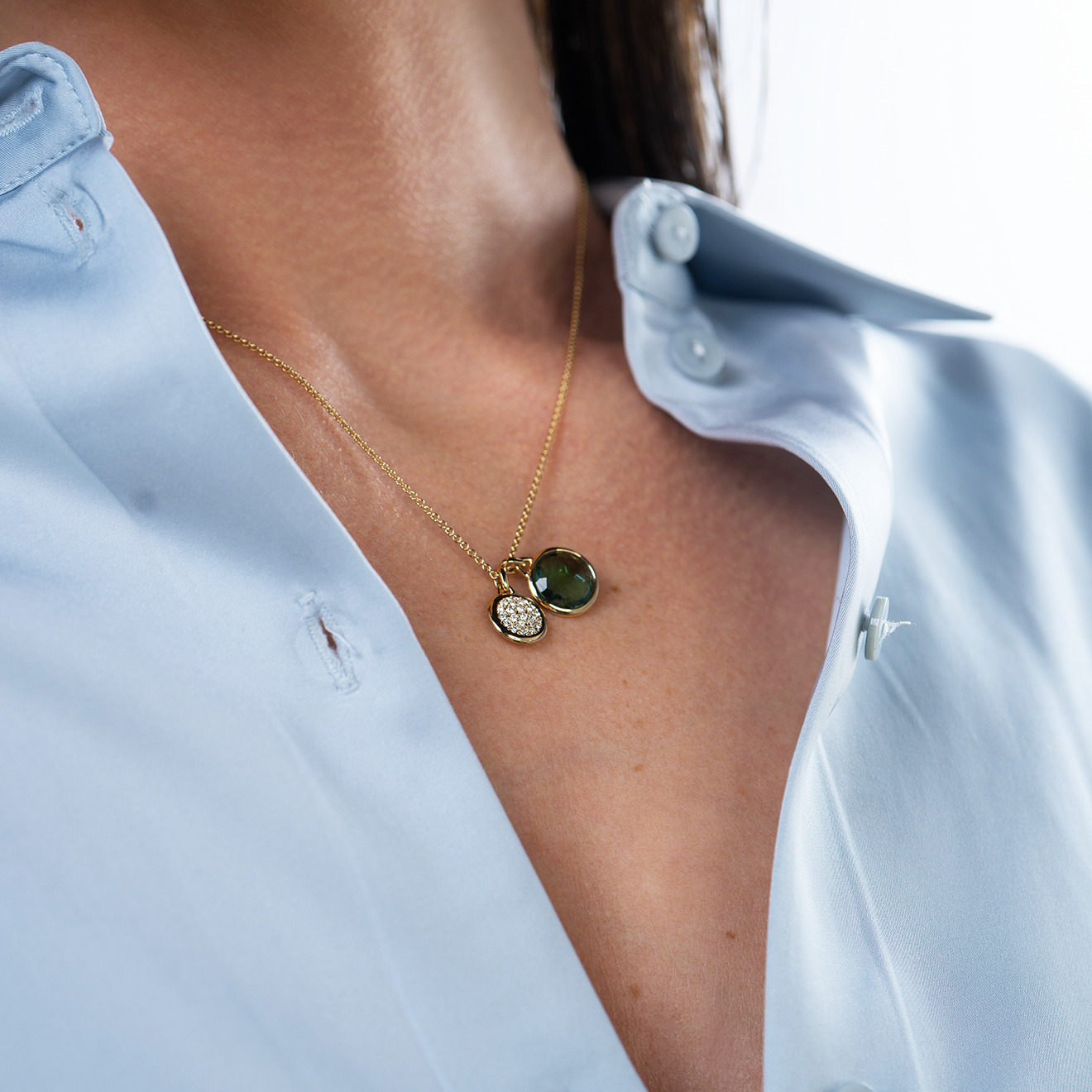 Set of gold-plated earrings and necklace with crystals