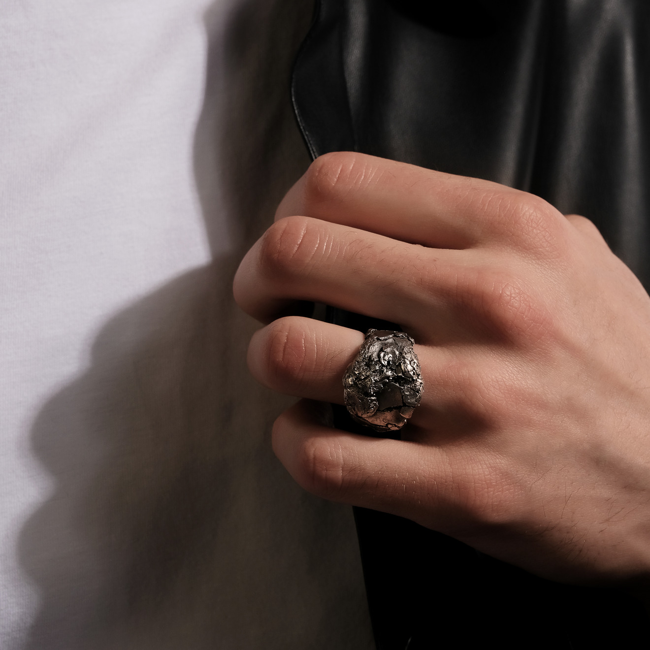 Textured light silver ring with cracks