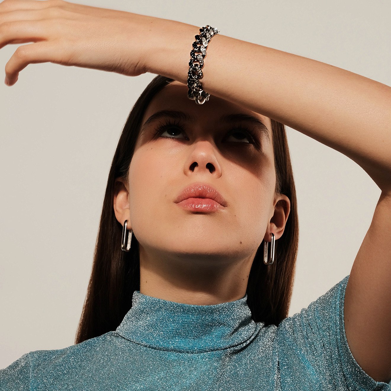 Silver chain bracelet with black crystals